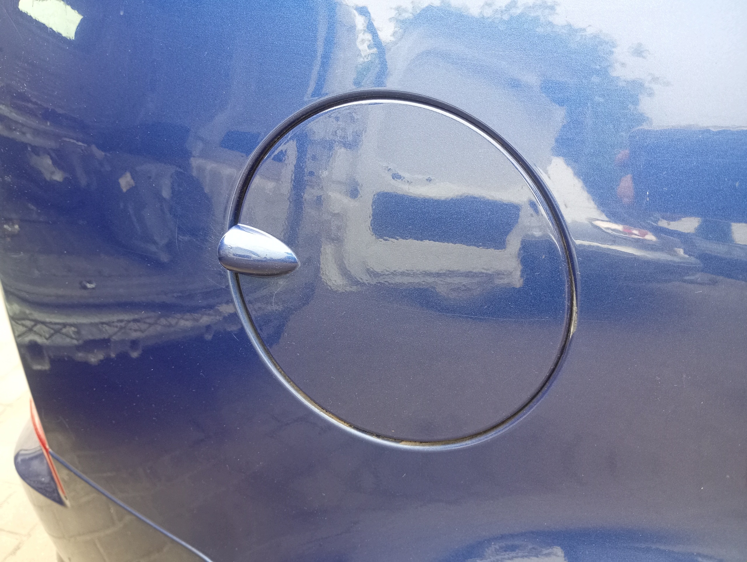 tankklappe des kraftstoffsbehälters Ford C-MAX 1 und FL 08-11 code lakieru 36