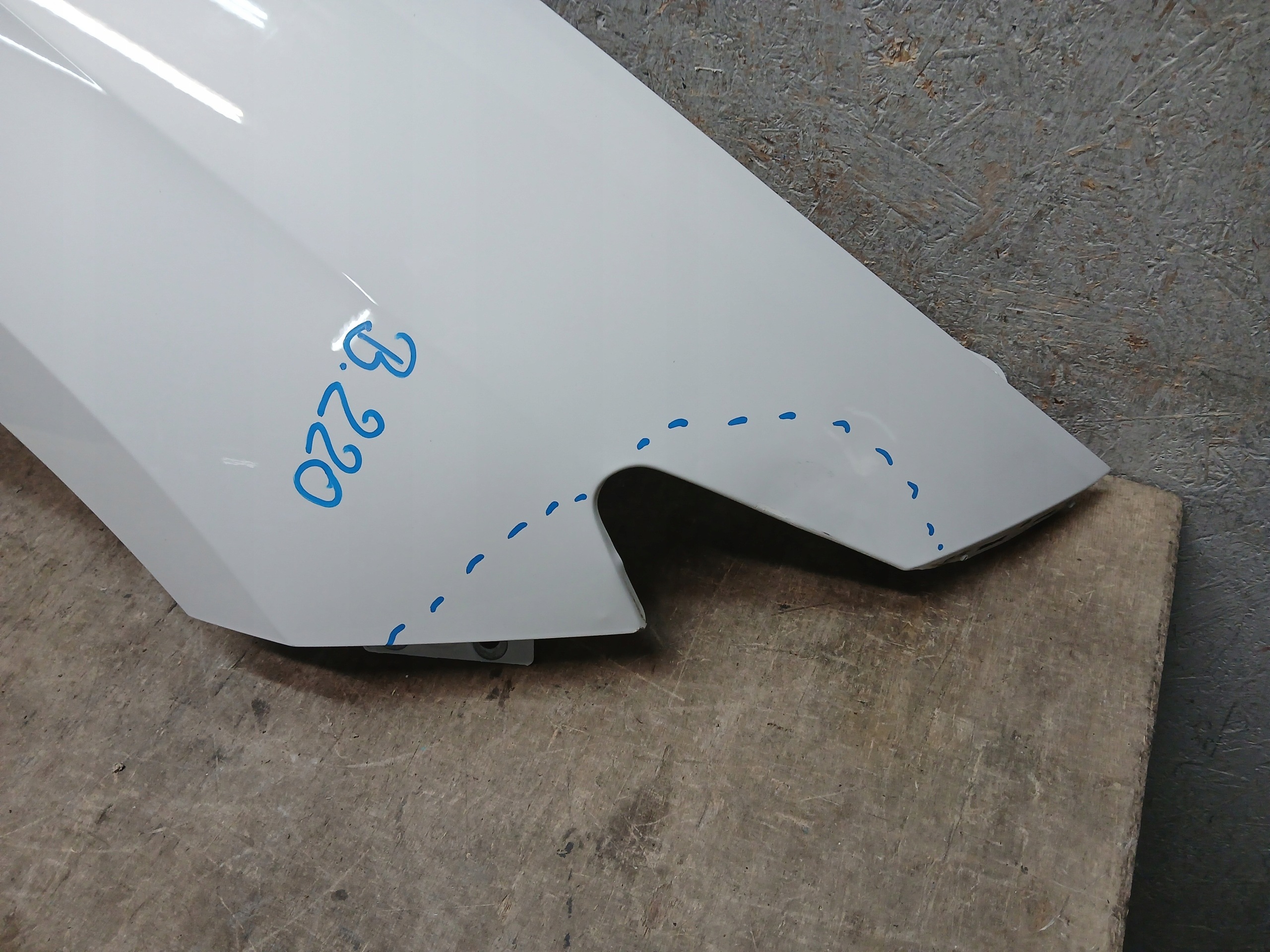 fender front right SEAT LEON IV 4
