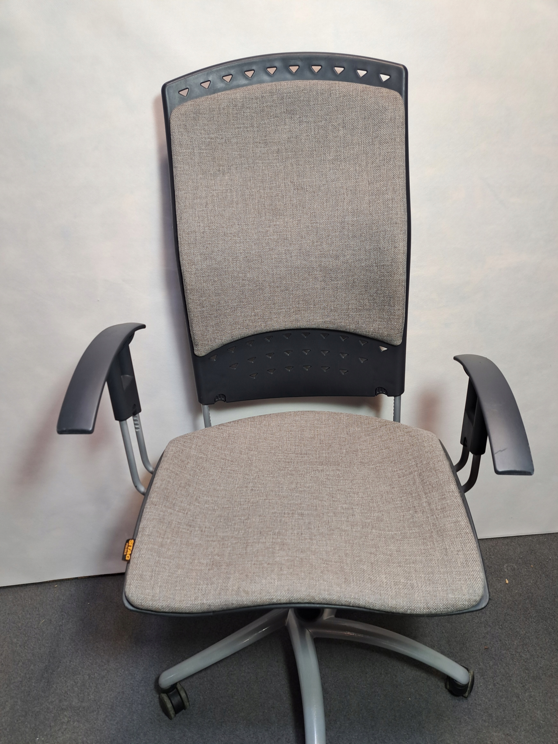 Fotel biurowy Sitag Reality Szary