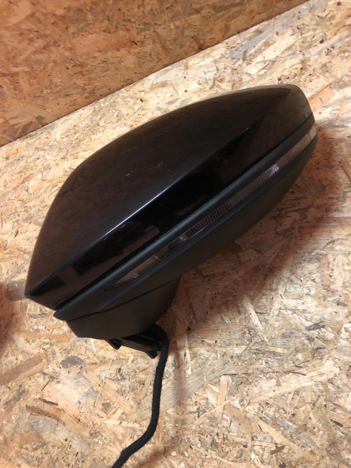 AUDI A6 C8 4K LUSTERKO ZEWNĘTRZNE PRAWE R 14 PIN Typ samochodu Samochody osobowe