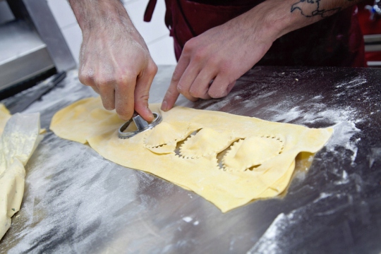 FORMA WYKRAWACZ DO PIEROGÓW RAVIOLI RĄCZKĄ stempel Rodzaj wykrawacz / wykrojnik
