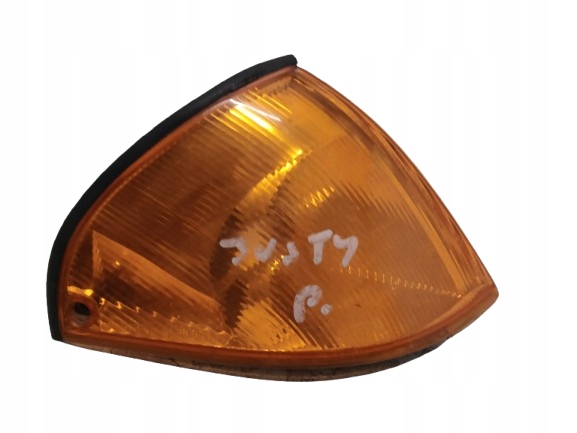 SUBARU JUSTY 2 II - KIERUNKOWSKAZ PRAWY