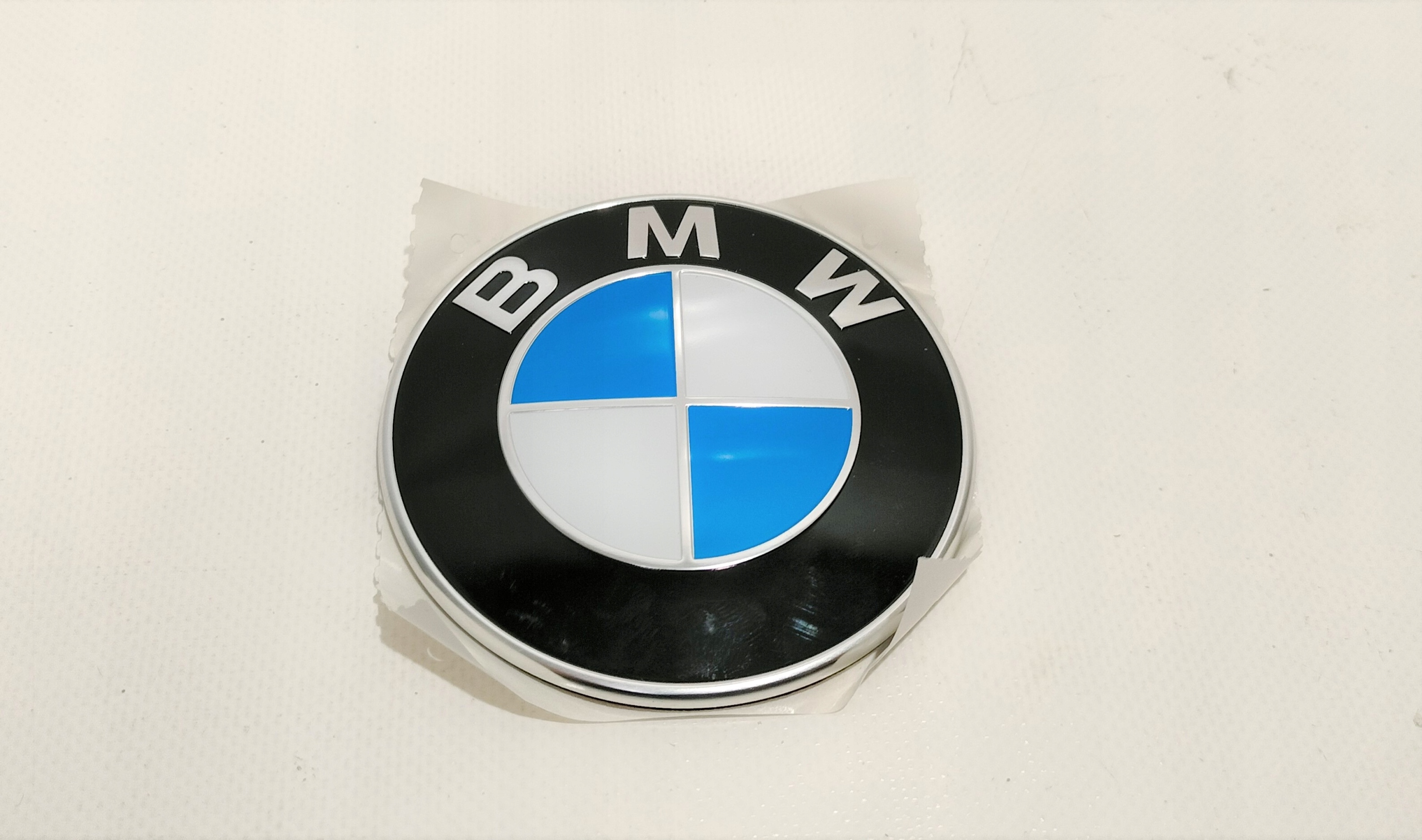 

Nowy Org Emblemat Znaczek Przód Bmw F30 F31 (82mm)