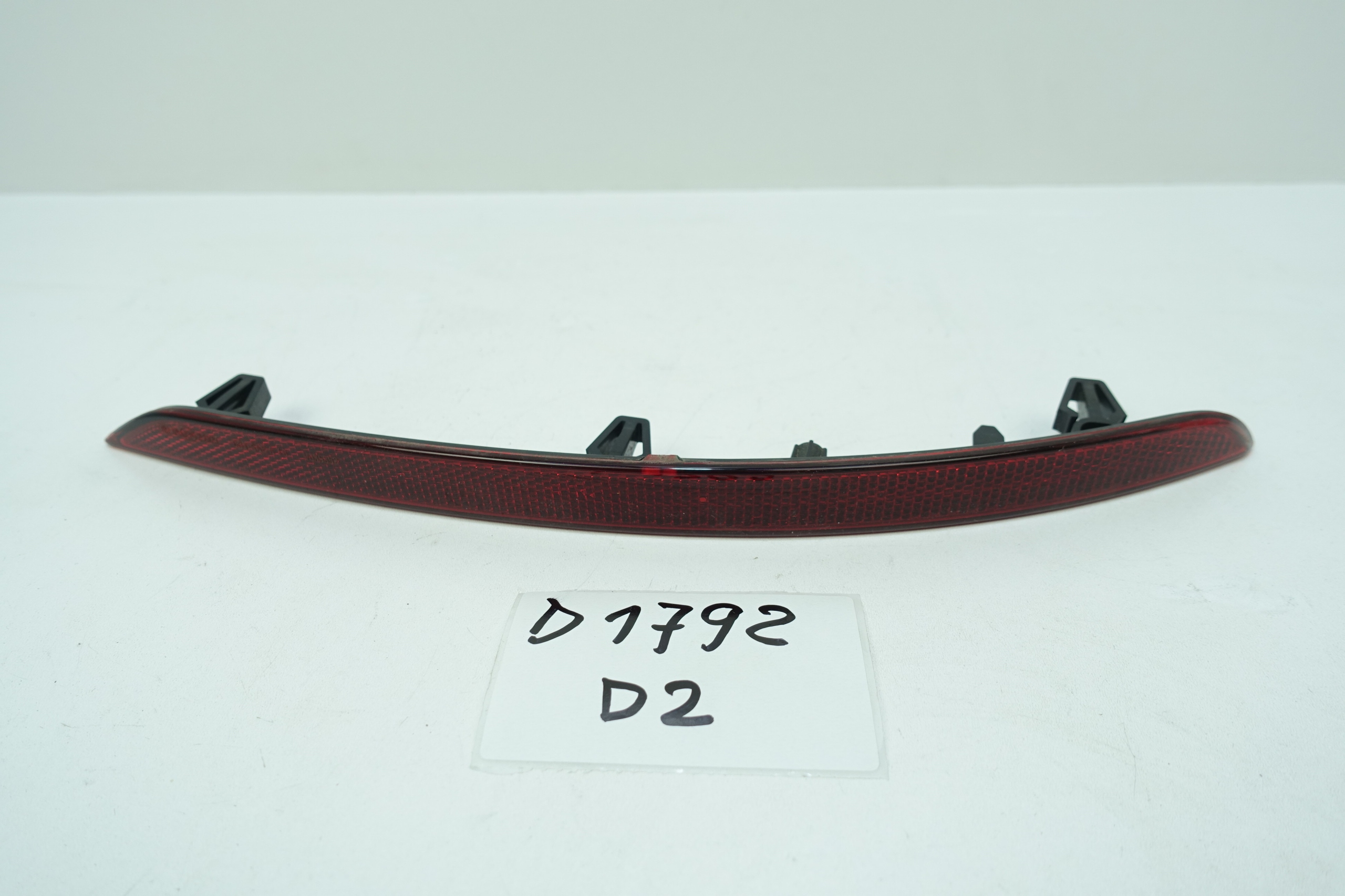 Відбивач бампера задній правий AUDI A3 8Y 8Y0945106