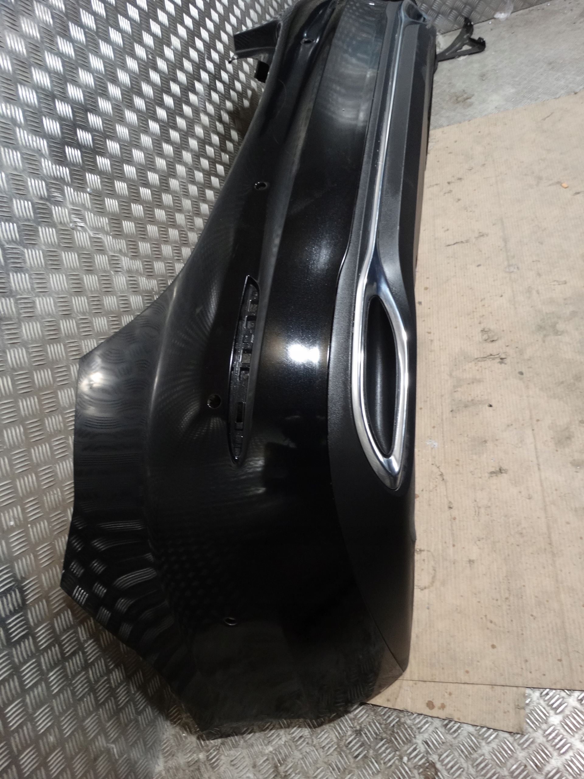 IDEALNY KPL. bumper rear MERCEDES W206 6PDC 1