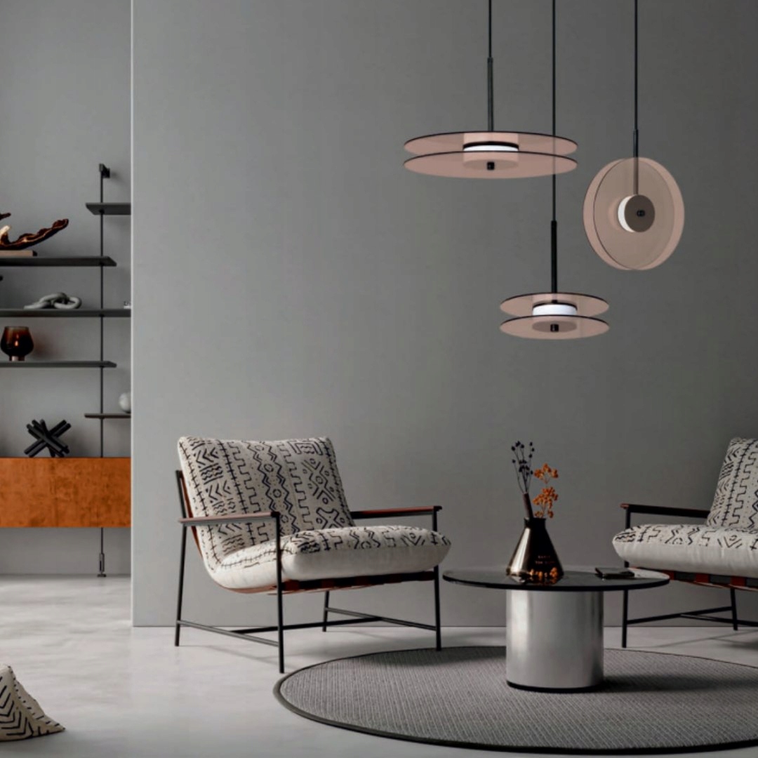 Tanierová lampa Casy dymová Led Cct do jedálne nad elegantný rodinný stôl