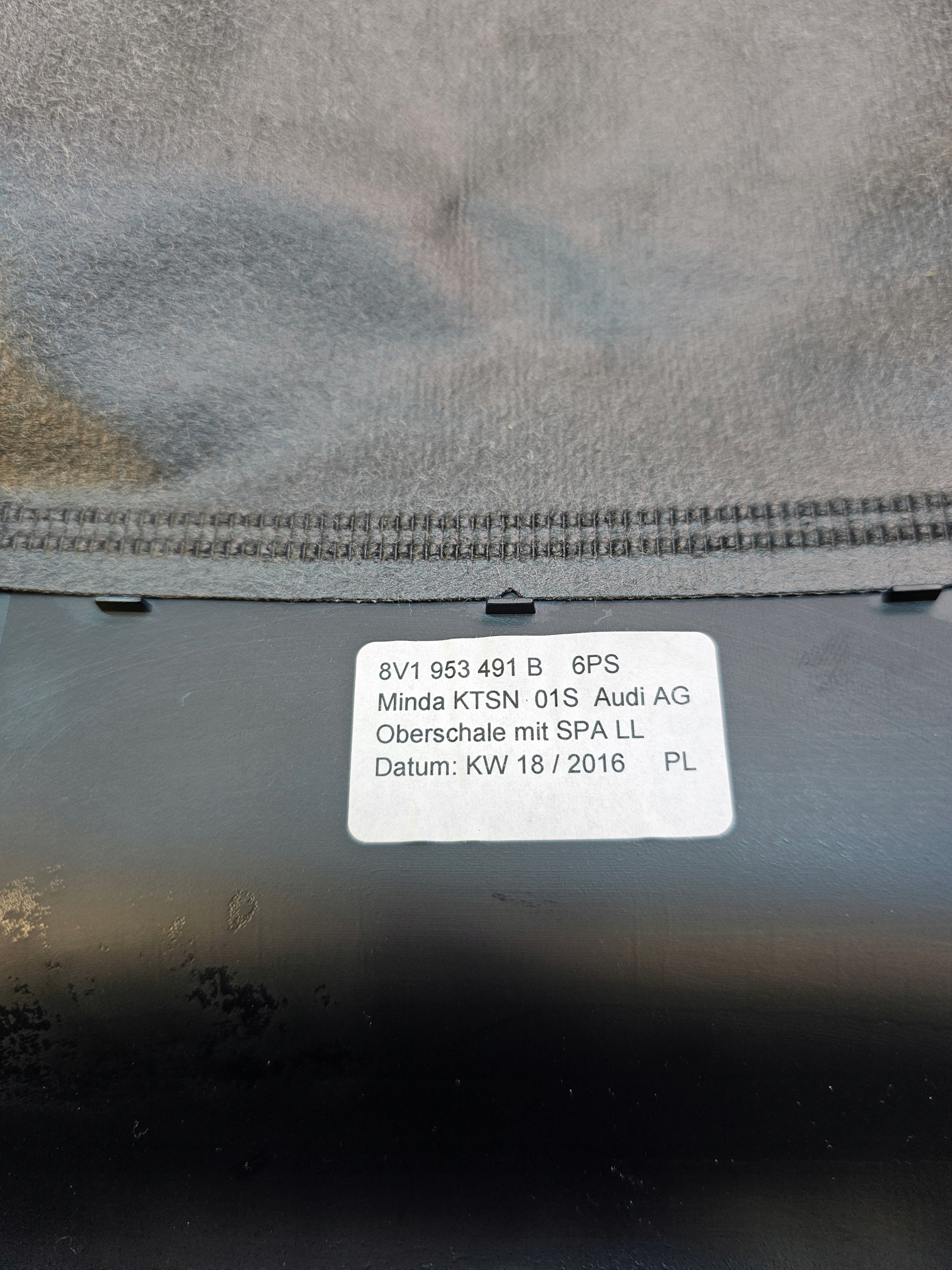 BLENDE ABDECKUNG DER LENKSÄULE DES LENKRADS AUDI A3 8V 8V0953512H
