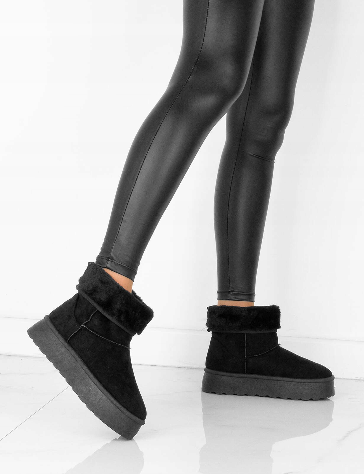 ŚNIEGOWCE CZARNE OCIEPLANE BOTKI PLATFORMA WYSOKIE 37 Wzór dominujący bez wzoru