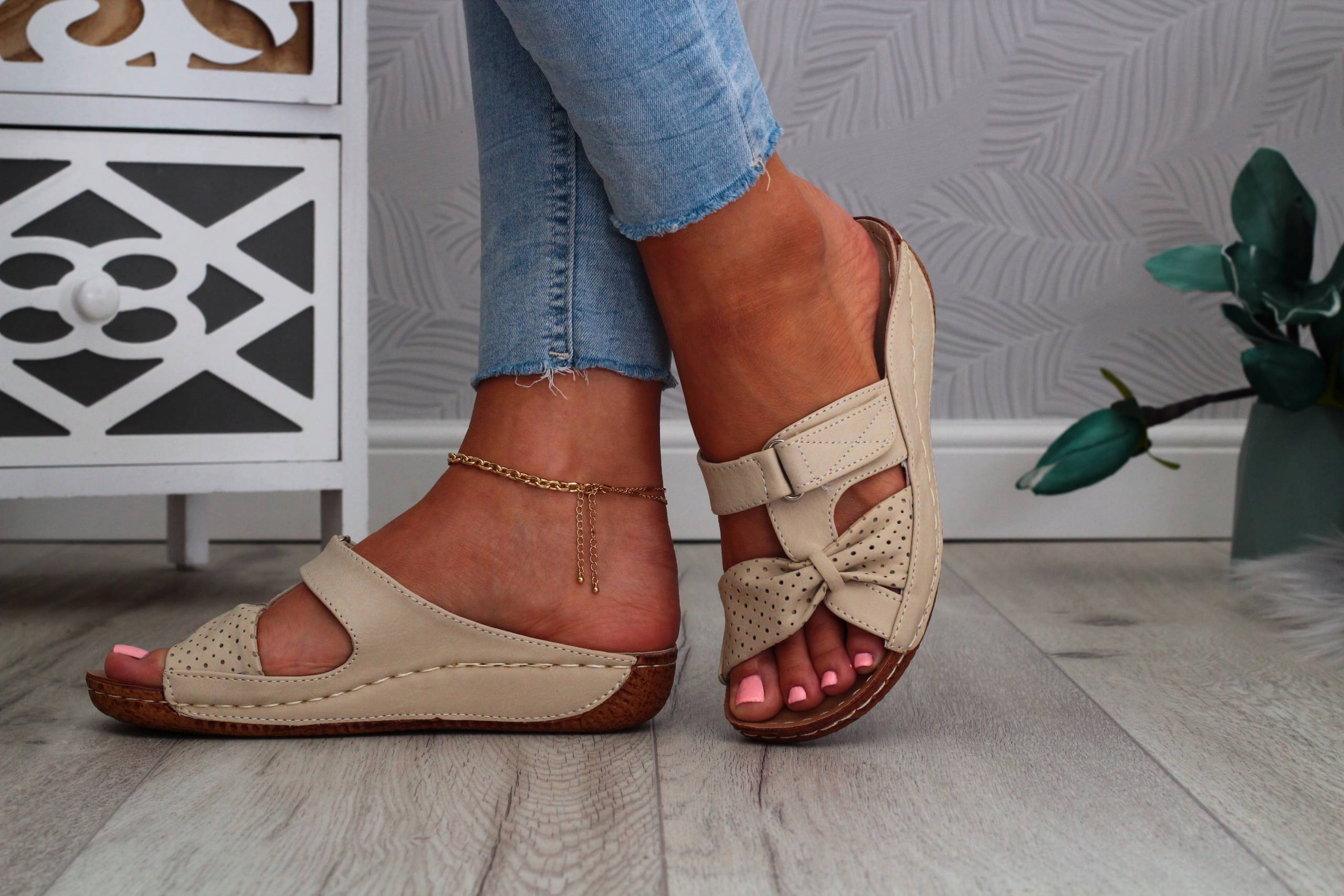 DAMSKIE KLAPKI LEKKIE WYGODNE SZYTY SPÓD Rozmiar 42