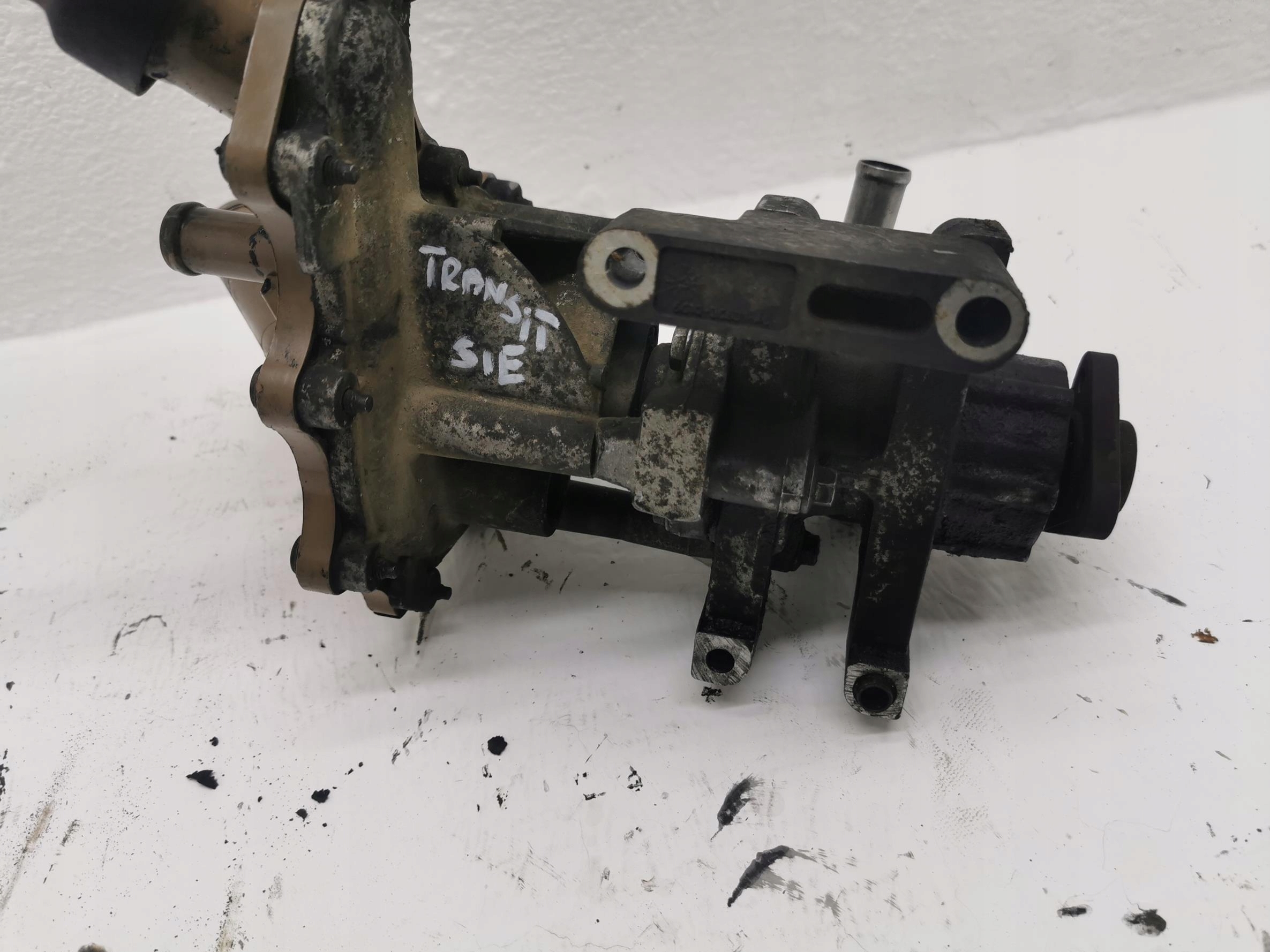 water pump FORD TRANSIT MK7 2.2 TDCI 06-12