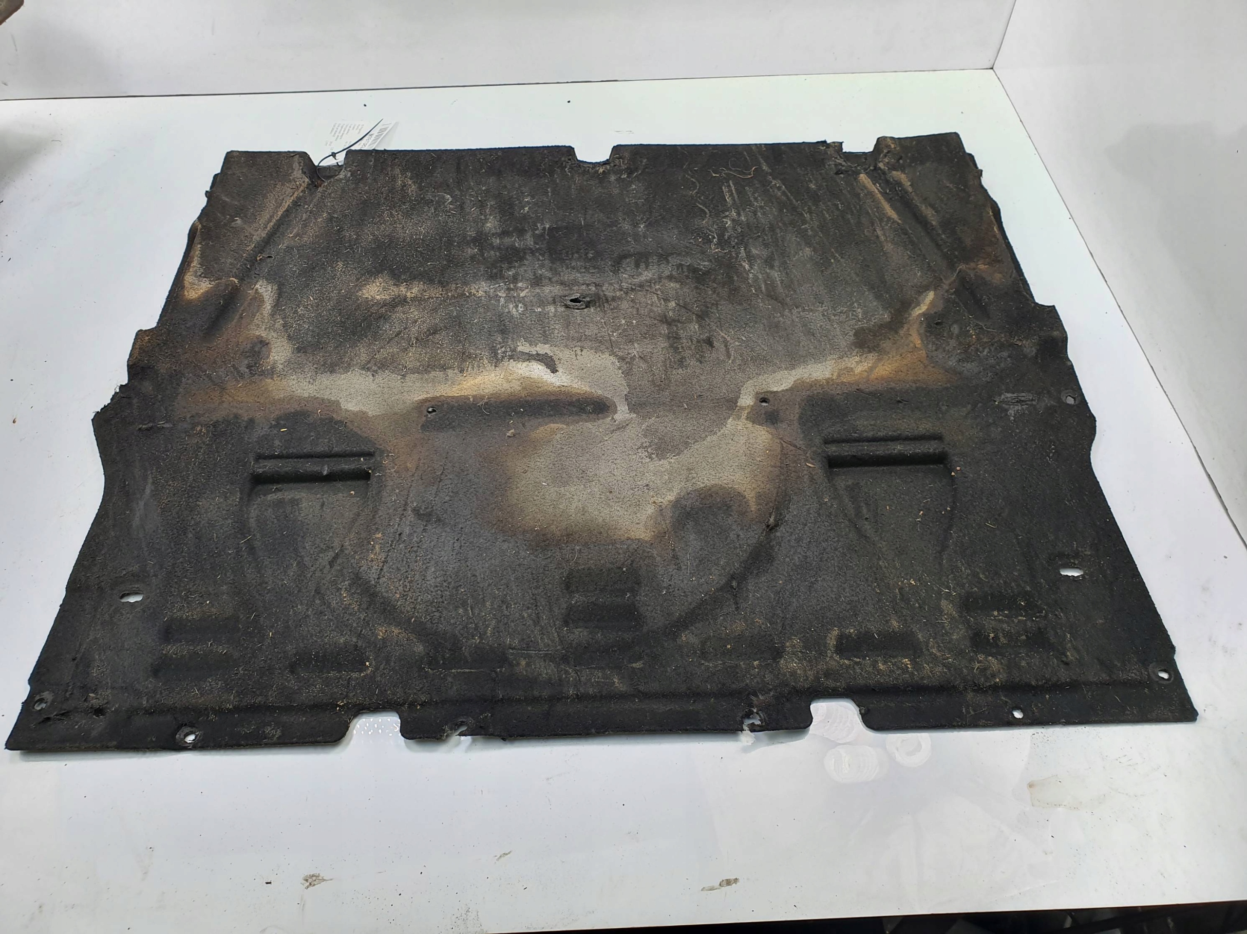 OSLONA 4N0825235 AUDI A8 D5 4N