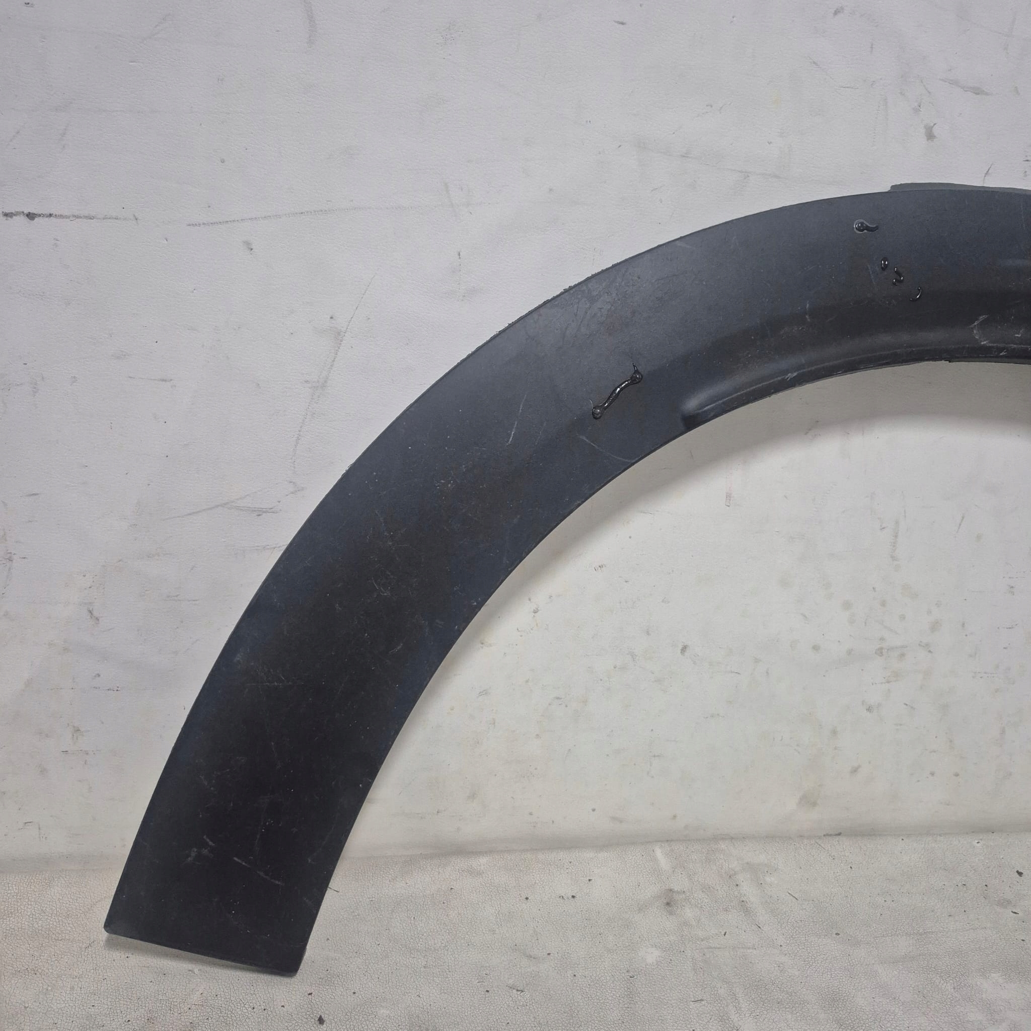 MINI COUNTRYMAN II 2 17-23 moulding cap right front