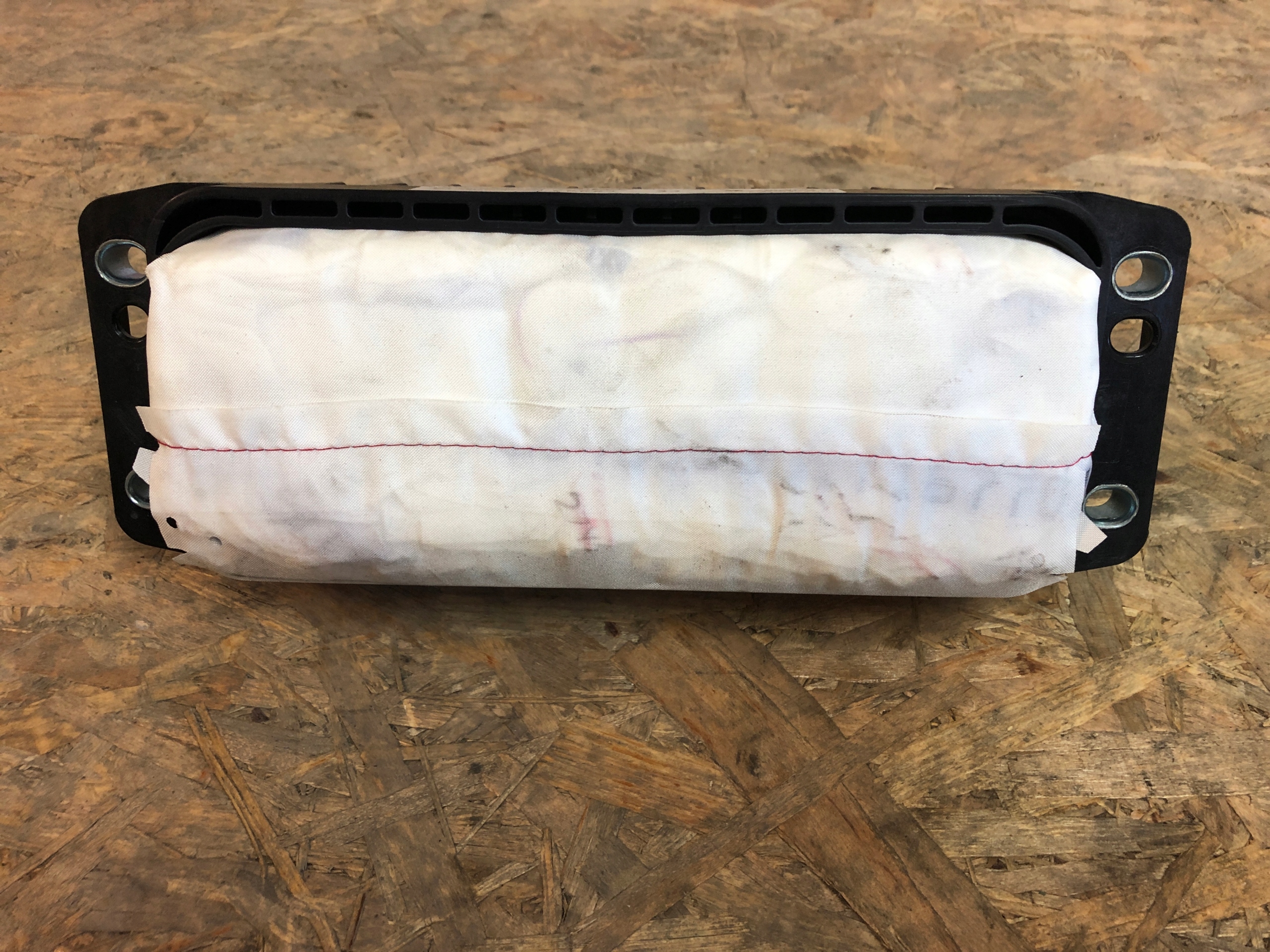 Подушка безпеки пасажира AUDI A6 C7 4G8880204E