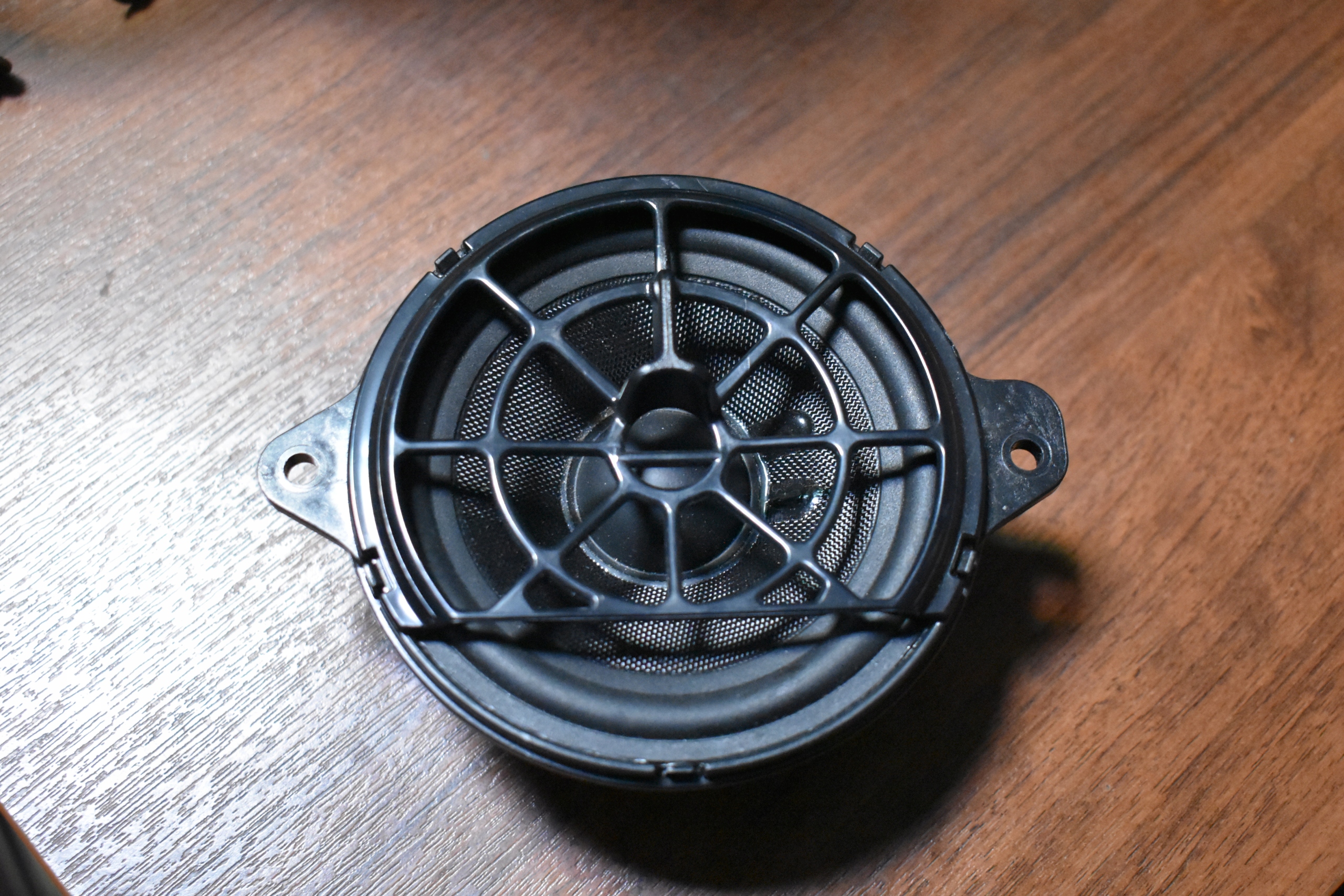IDEALNY speaker bang OLUFSEN AUDI Q7 Q8 1