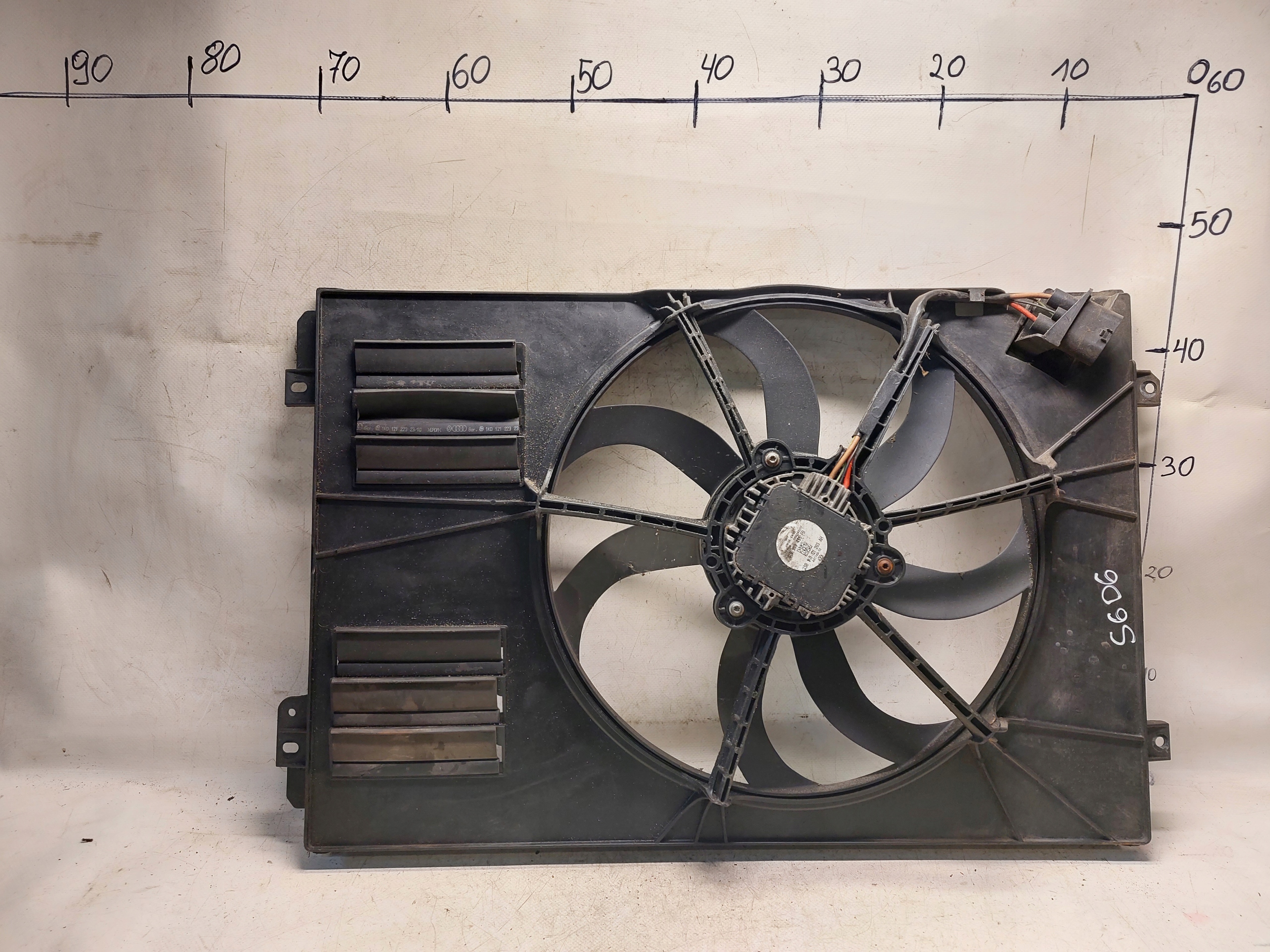 ventilátor chladiče AUDI A3 8P FL 1.6TDI