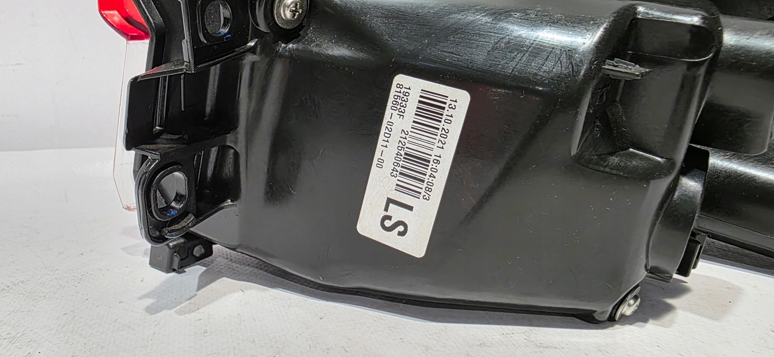 light left rear part rear TOYOTA COROLLA E21 sedan 18- original 81560-02D11
