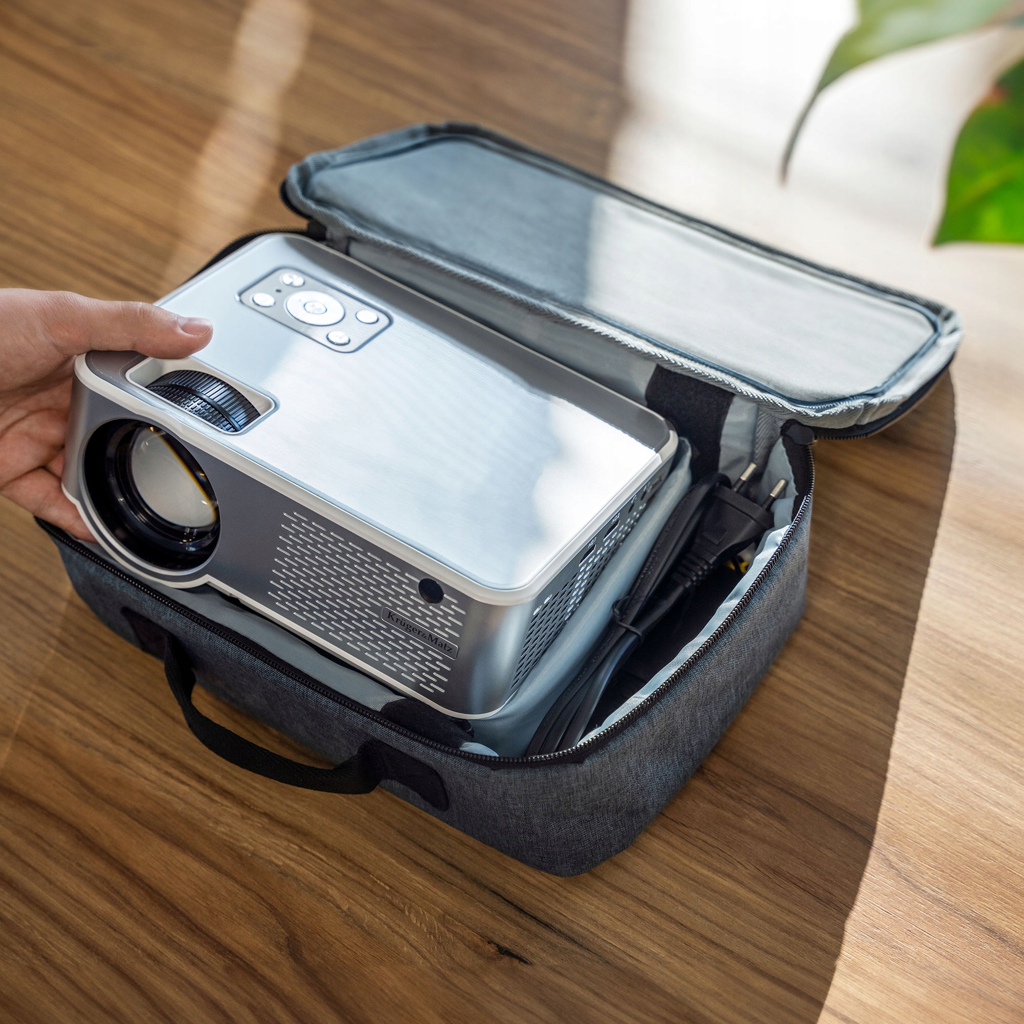 Pokrowiec na projektor Kruger&Matz Marka Kruger&Matz