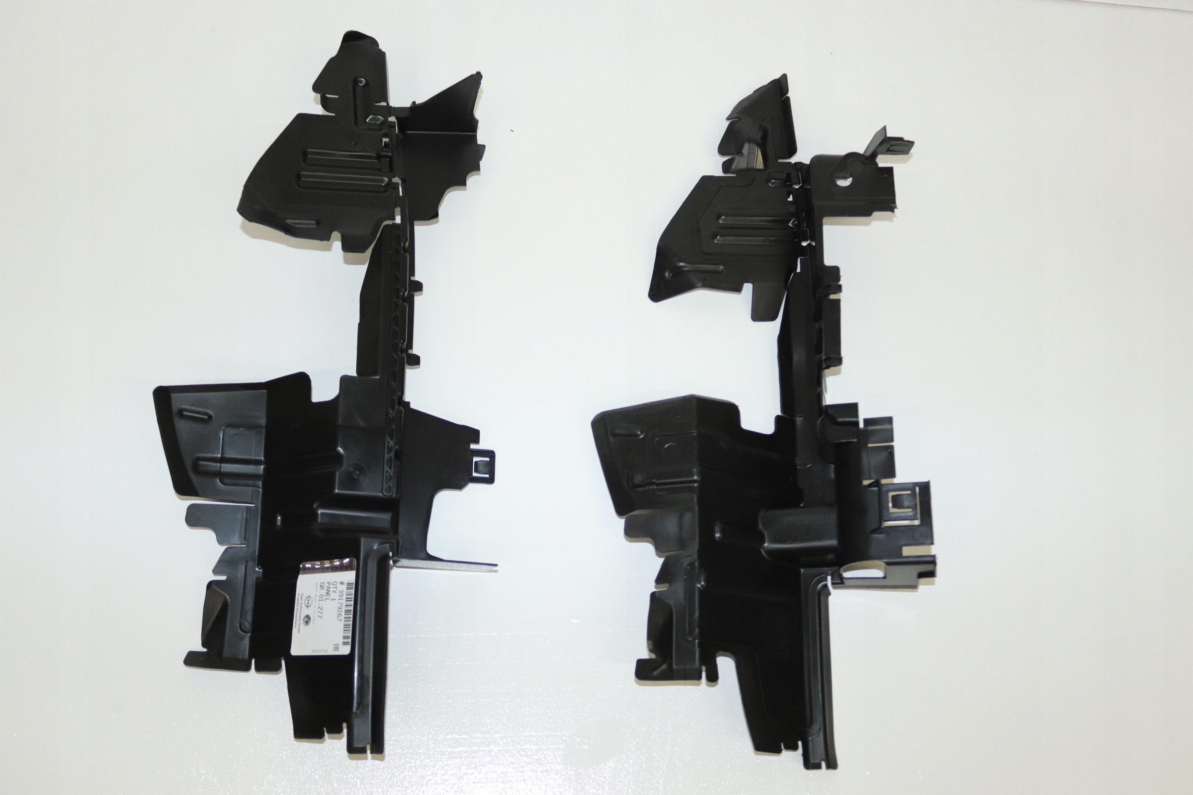 Opel Astra K 1.4 Turbo Vodicí Kryt Chladiče