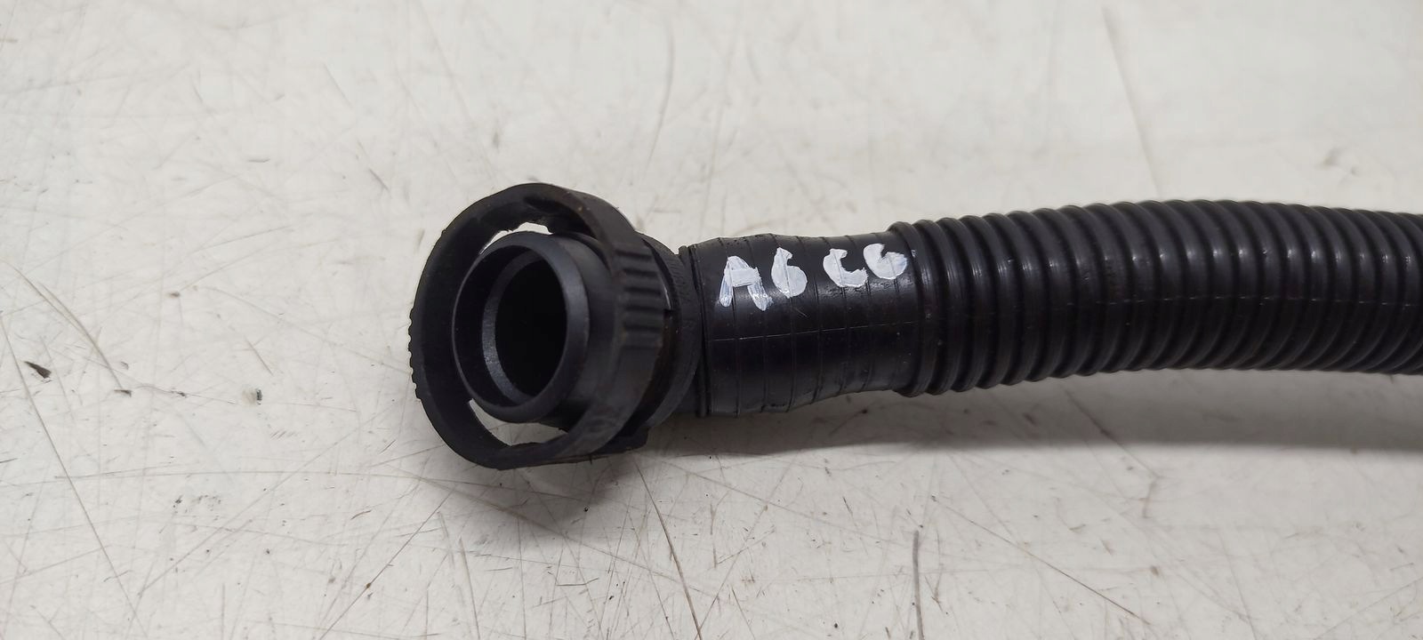 tuyau flexible canalisation à vide de l'air Audi A6 C6
