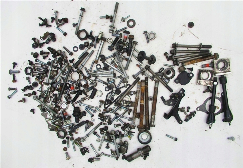 ZESTAW ŚRUB YAMAHA TRACER MT-07 700 2016 ROK