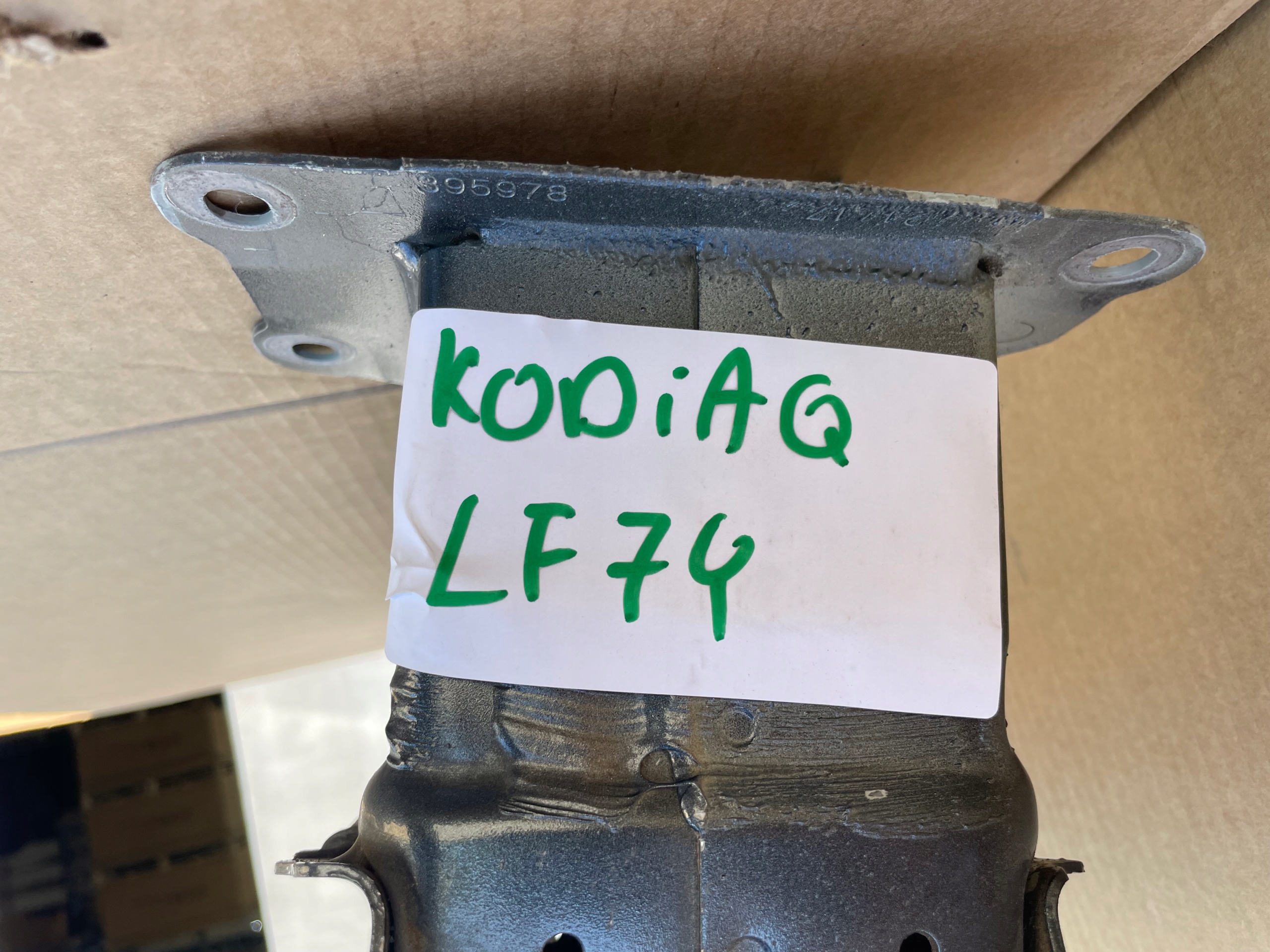 bumper support rear part SKODA KODIAQ 2017-2024 R original LF7Y