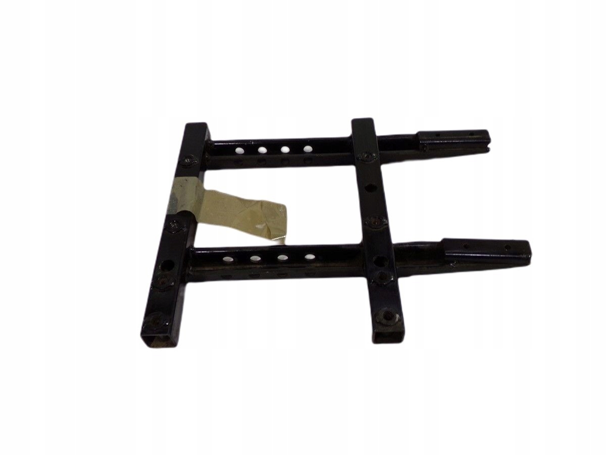 STELAŻ STOPIEŃ PODNÓŻEK CF MOTO GOES 520