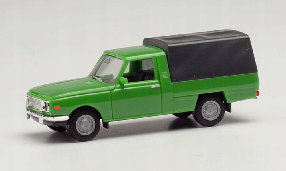 Herpa 420945 , Wartburg 353 Trans `66 S Plachtou Zelená , Měřítko H0 1:87