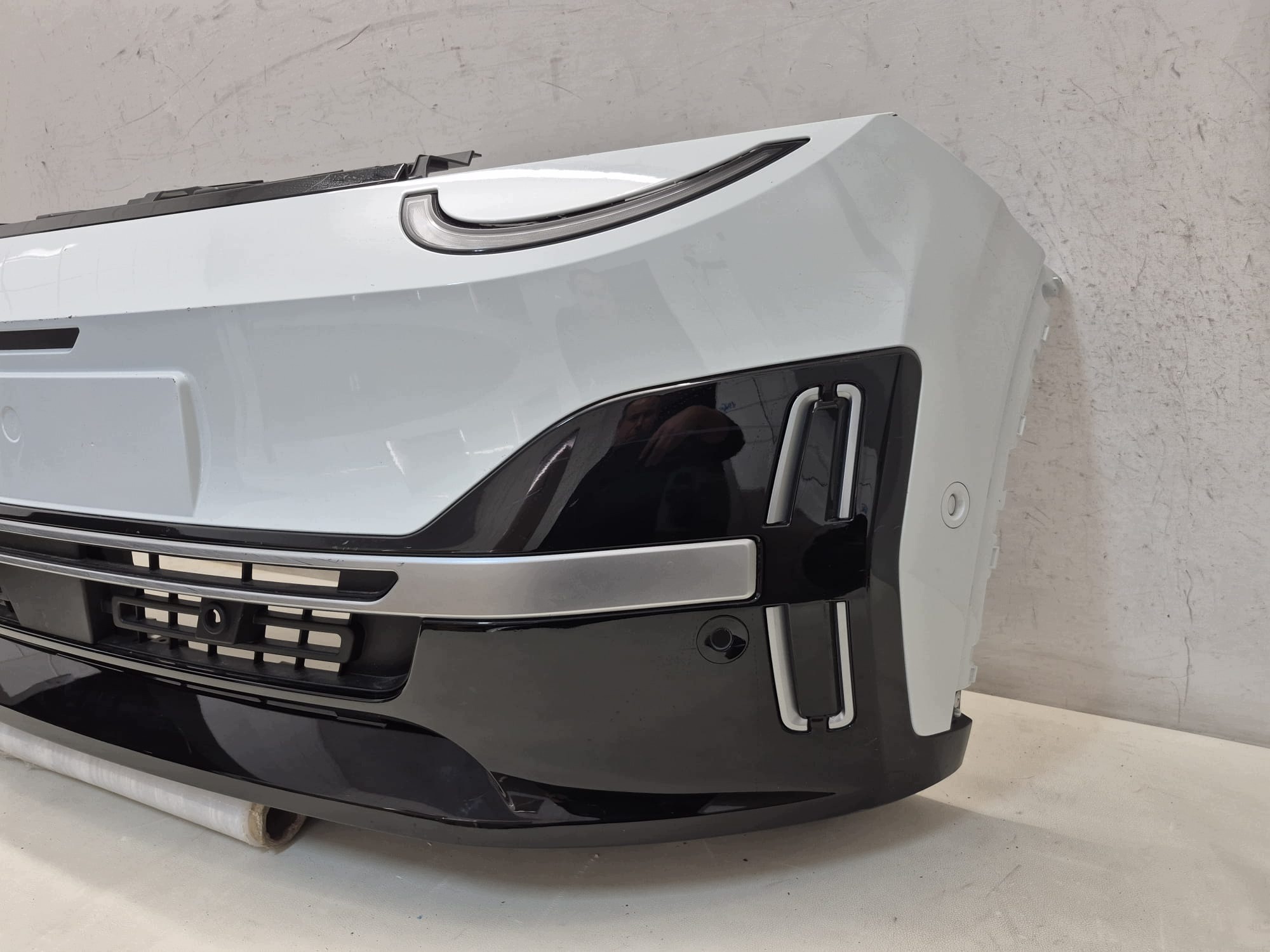 NISSAN MICRA K15 E-TECH VI 25- bumper front front PDC 8037040