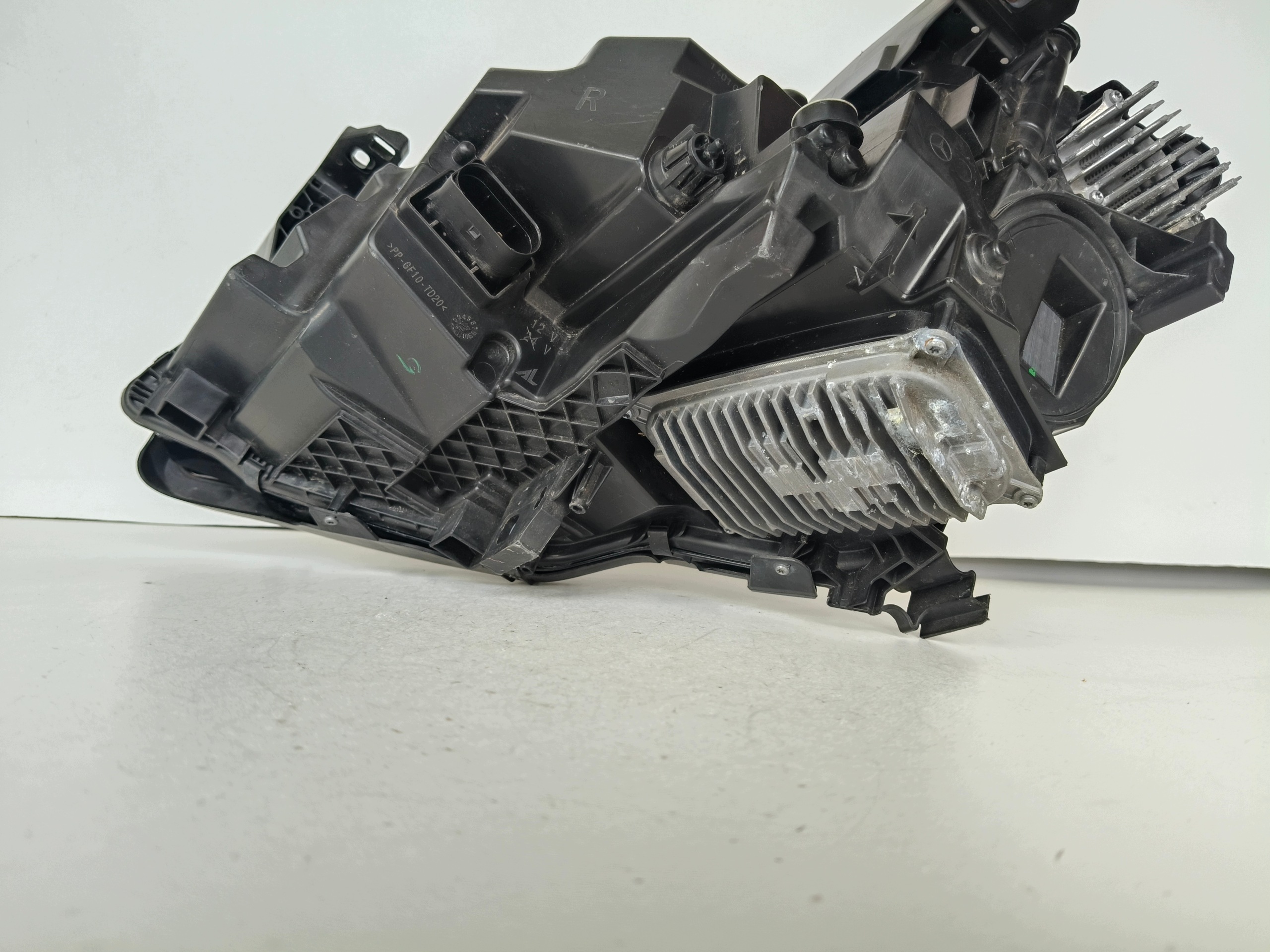 light right REFLEKTOR MERCEDES GLA W156 17- LIFT FULL LED complete