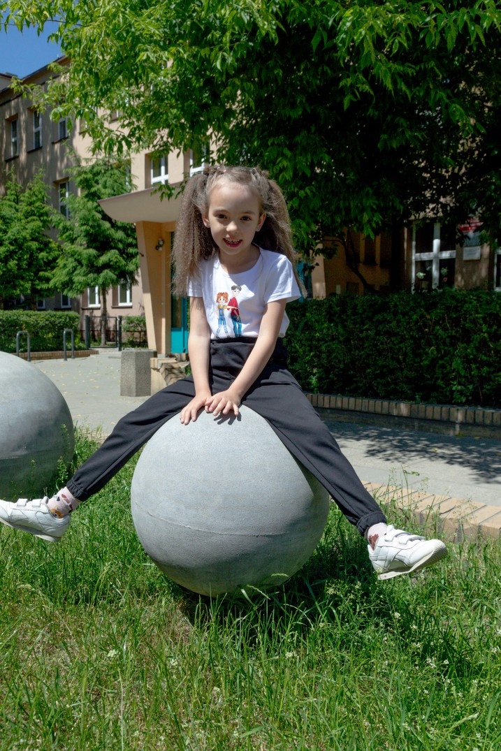 Spodnie DRESOWE dziewczęce kieszenie GAMET 128 Wiek dziecka 7 lat +