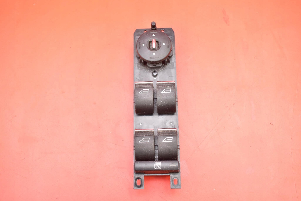 vezérlö panel SZYB EU AM5T-14A132-CA FORD FOCUS MK3 5D HB 11-15