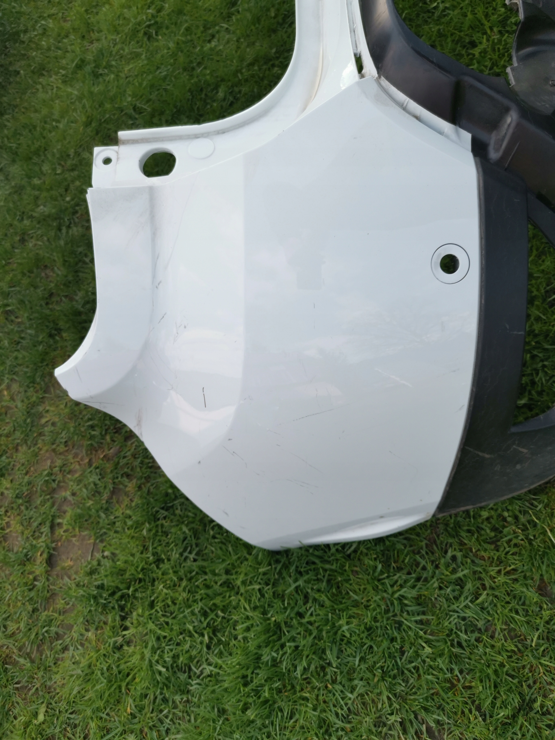 DACIA DUSTER II bumper rear part rear 850222027R pdc