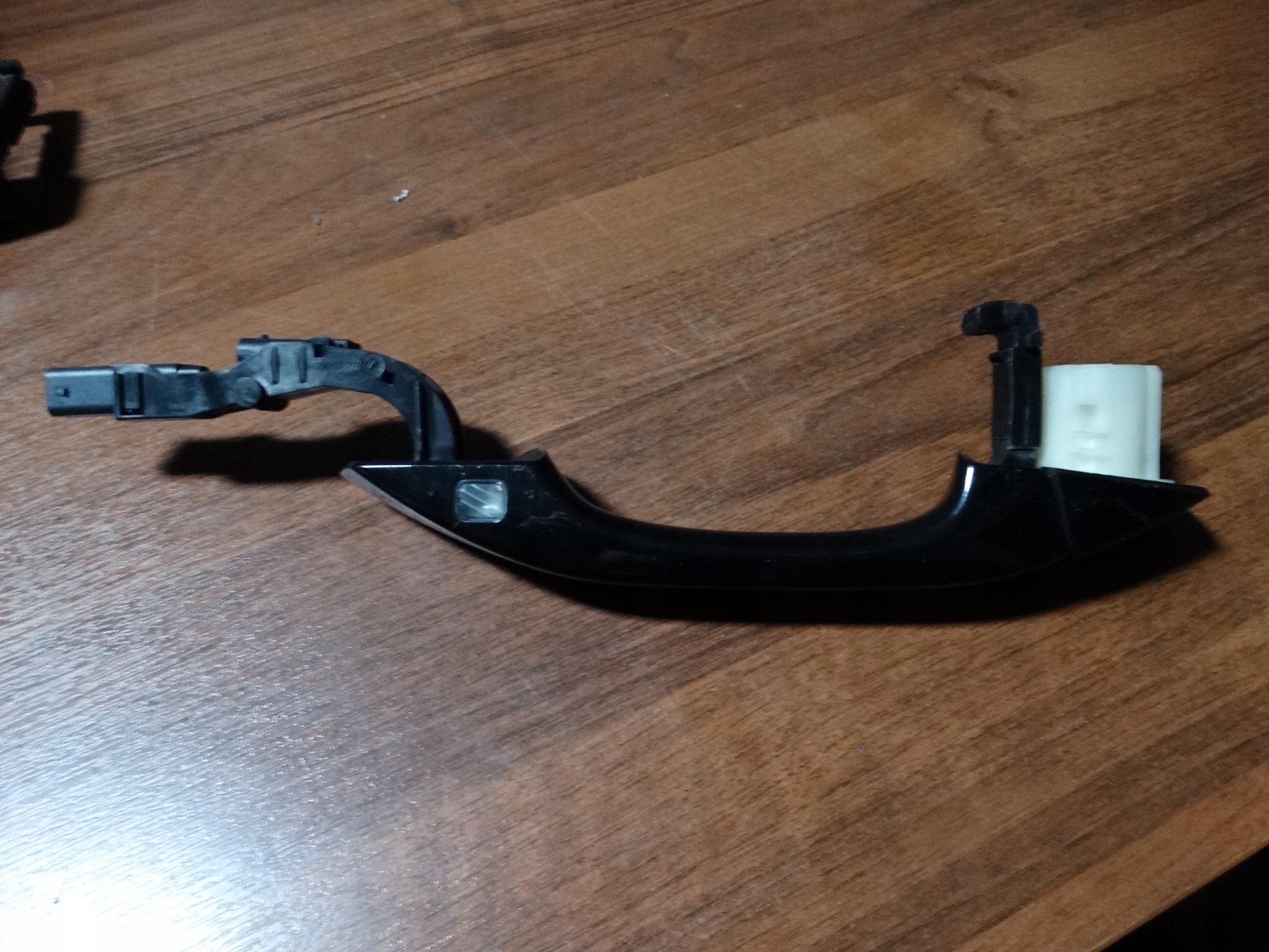 IDEALNA handle right KEYLESS AUDI A8 D5 A7 1