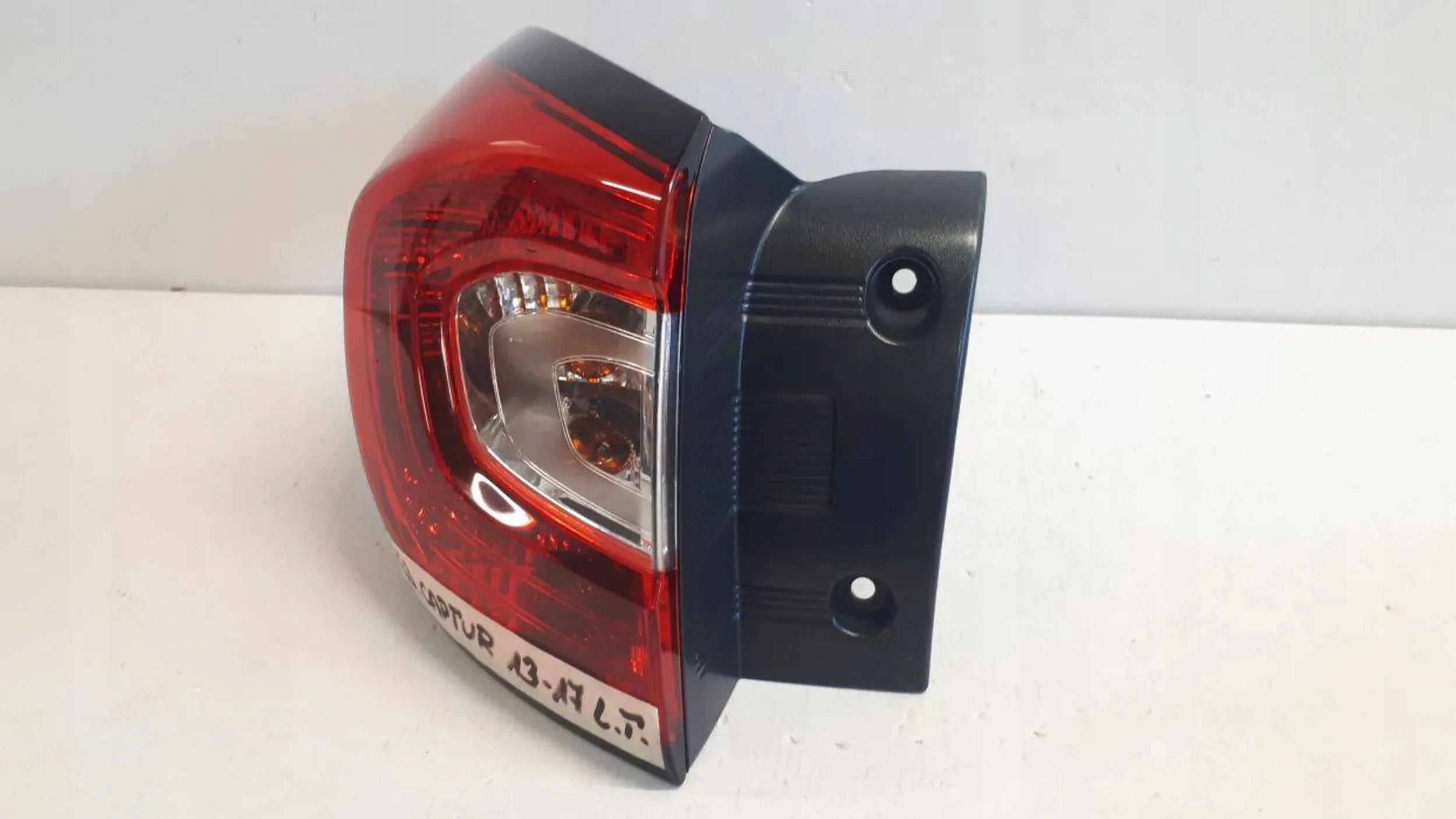 RENAULT CAPTUR 2013-2017 light left rear part