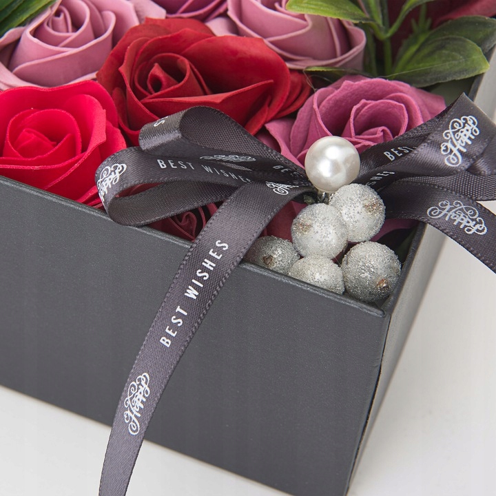 FLOWERBOX PUDEŁKO NA KWIATY MYDLANE RÓŻE NA REZENT Typ stroik