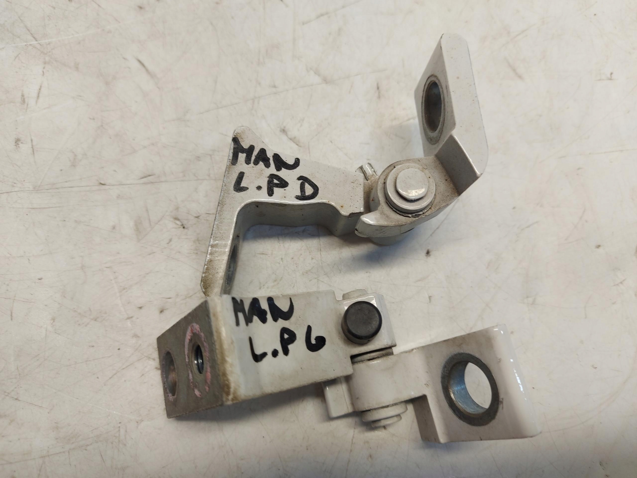 MAN TGE Crafter II hinge door front left gora dol komplet