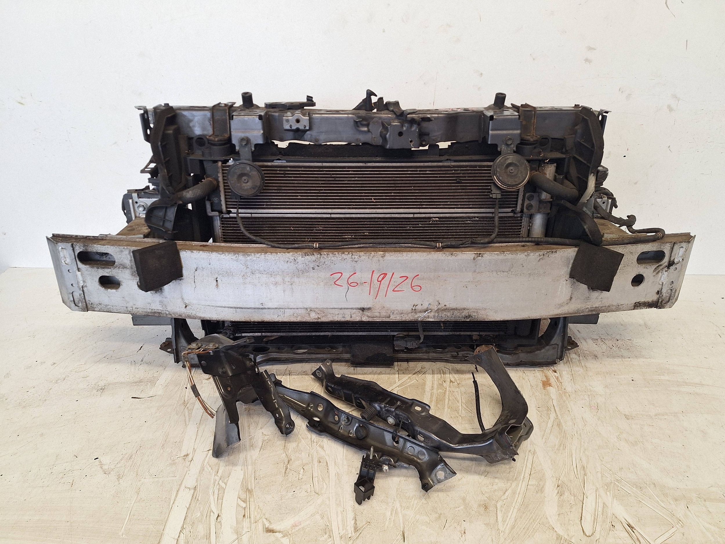 TOYOTA PRIUS plus 12-15 support panel for radiators 1G3 HYBRID