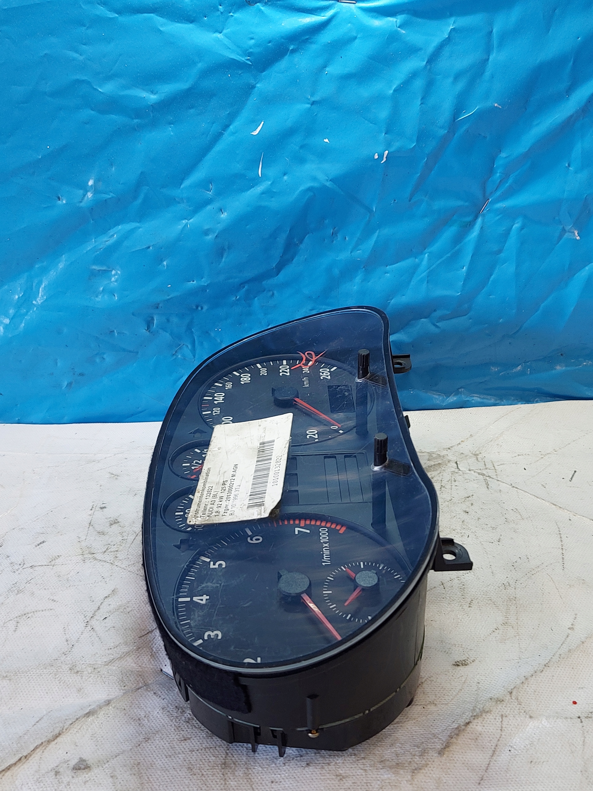 dials clock AUDI A3 8L 1.8 20V 8L0919860A