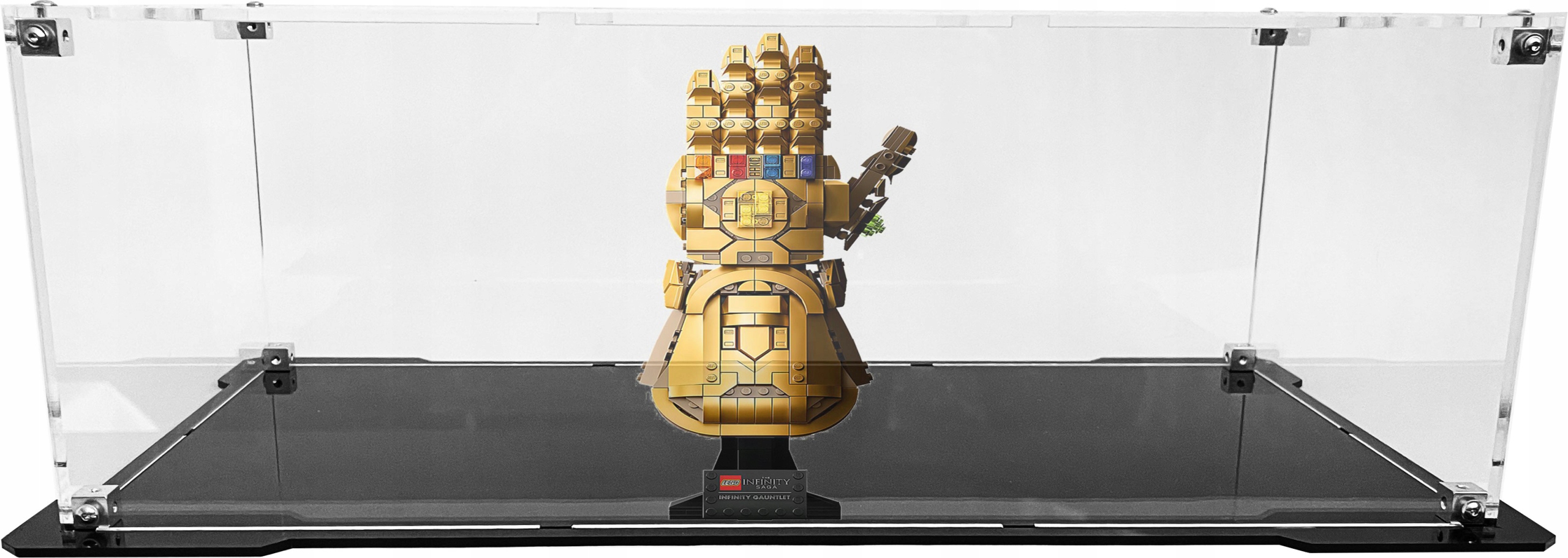 Vitrína s černou základnou pro stavebnici Lego 76191 – Rukavice nekonečna
