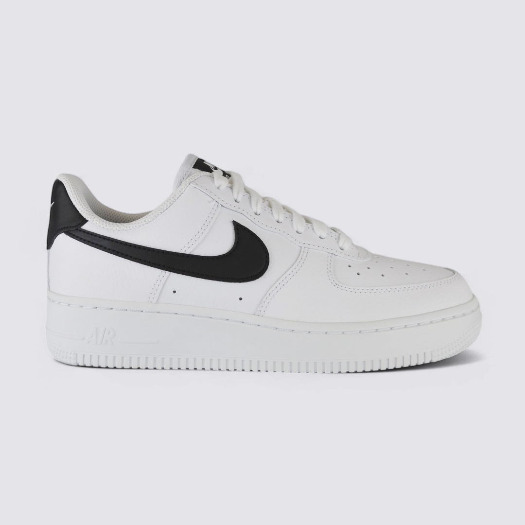 Nike Air Force 1 '07 DD8959-103 Velikost 42 (27 cm)
