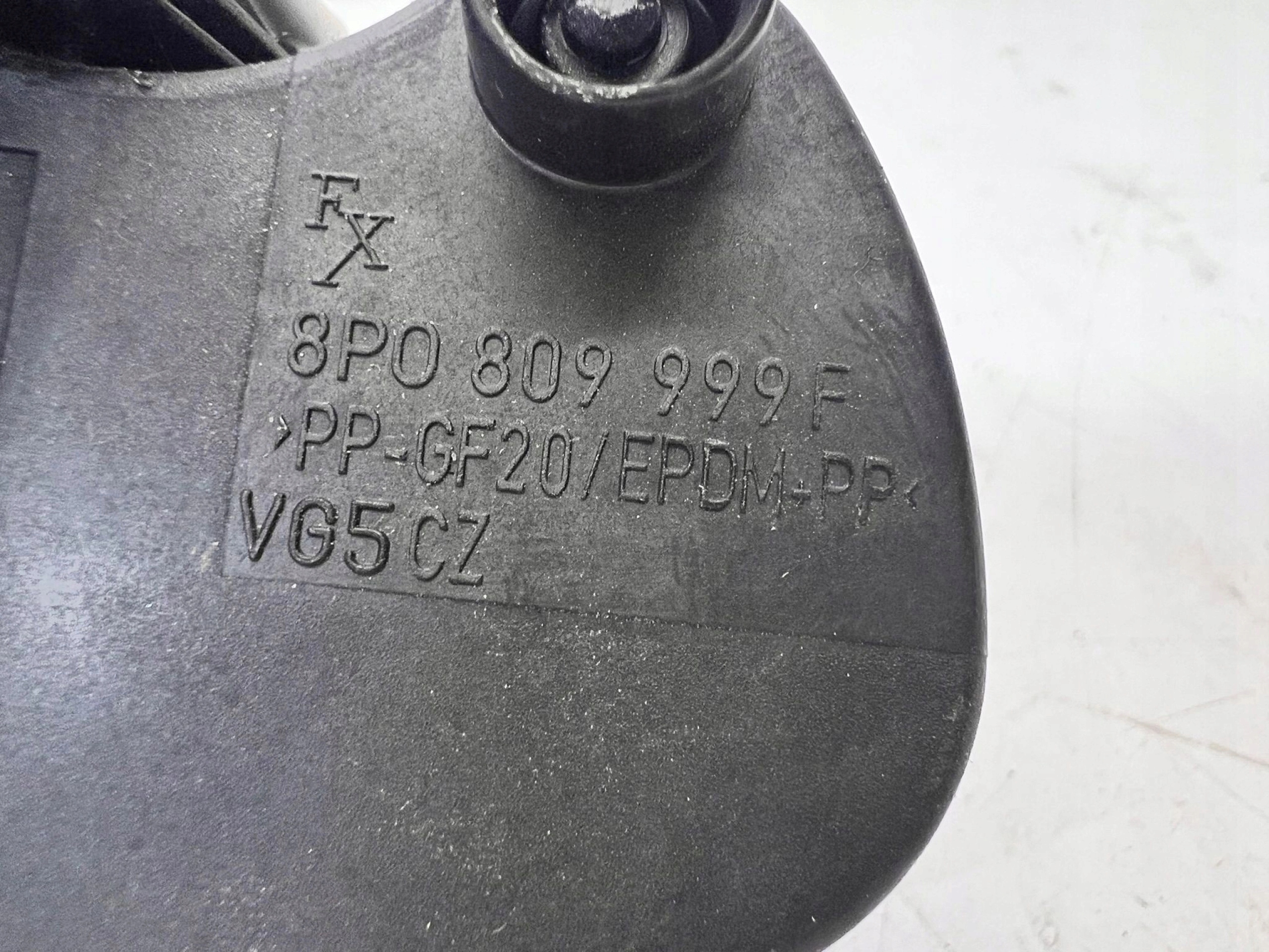 Volet trappe carburant Carburant AUDI A3 8P 8P0809999F LY9C