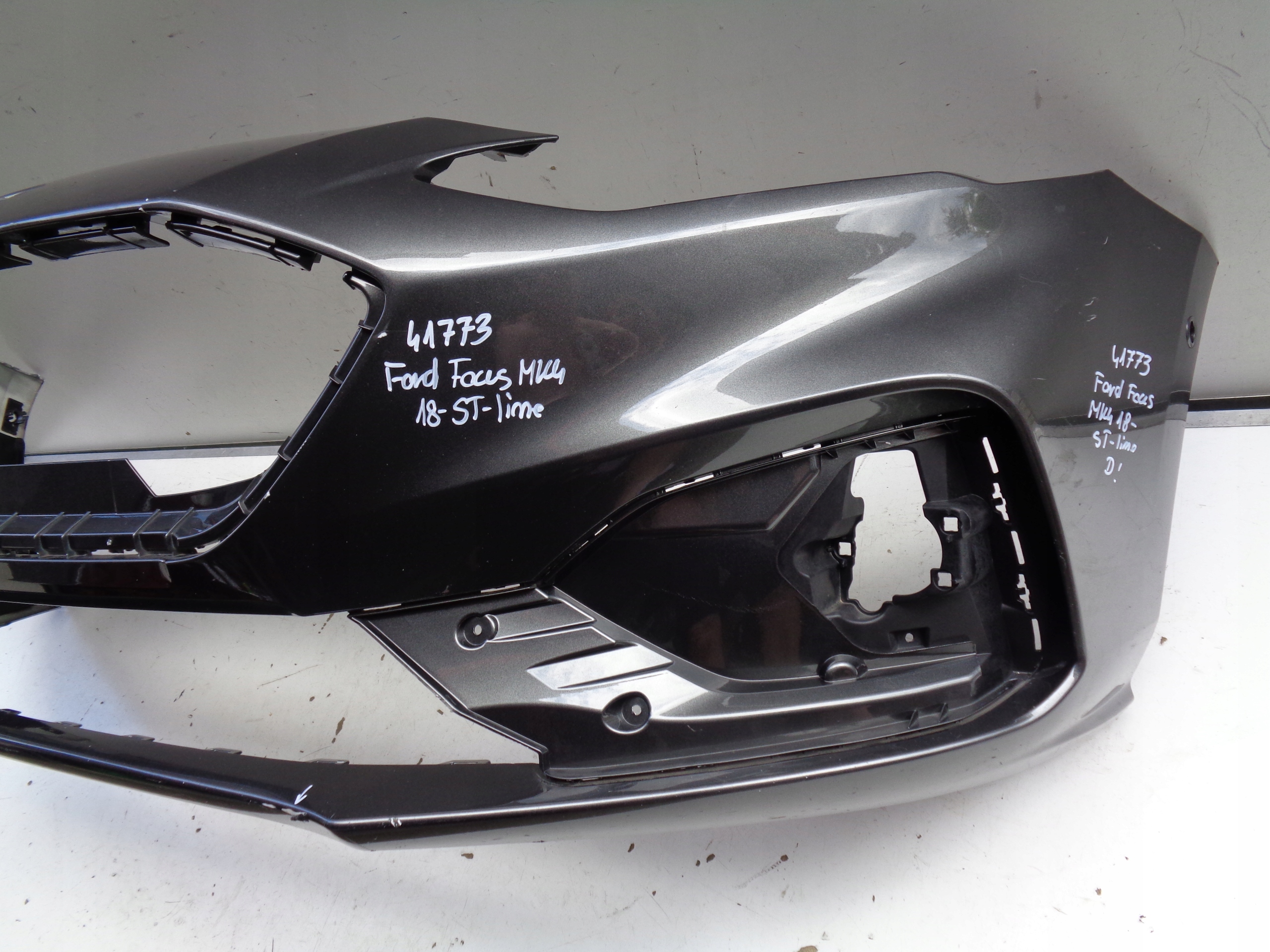 front bumper FORD FOCUS MK4 18- ST LINE NR 41773