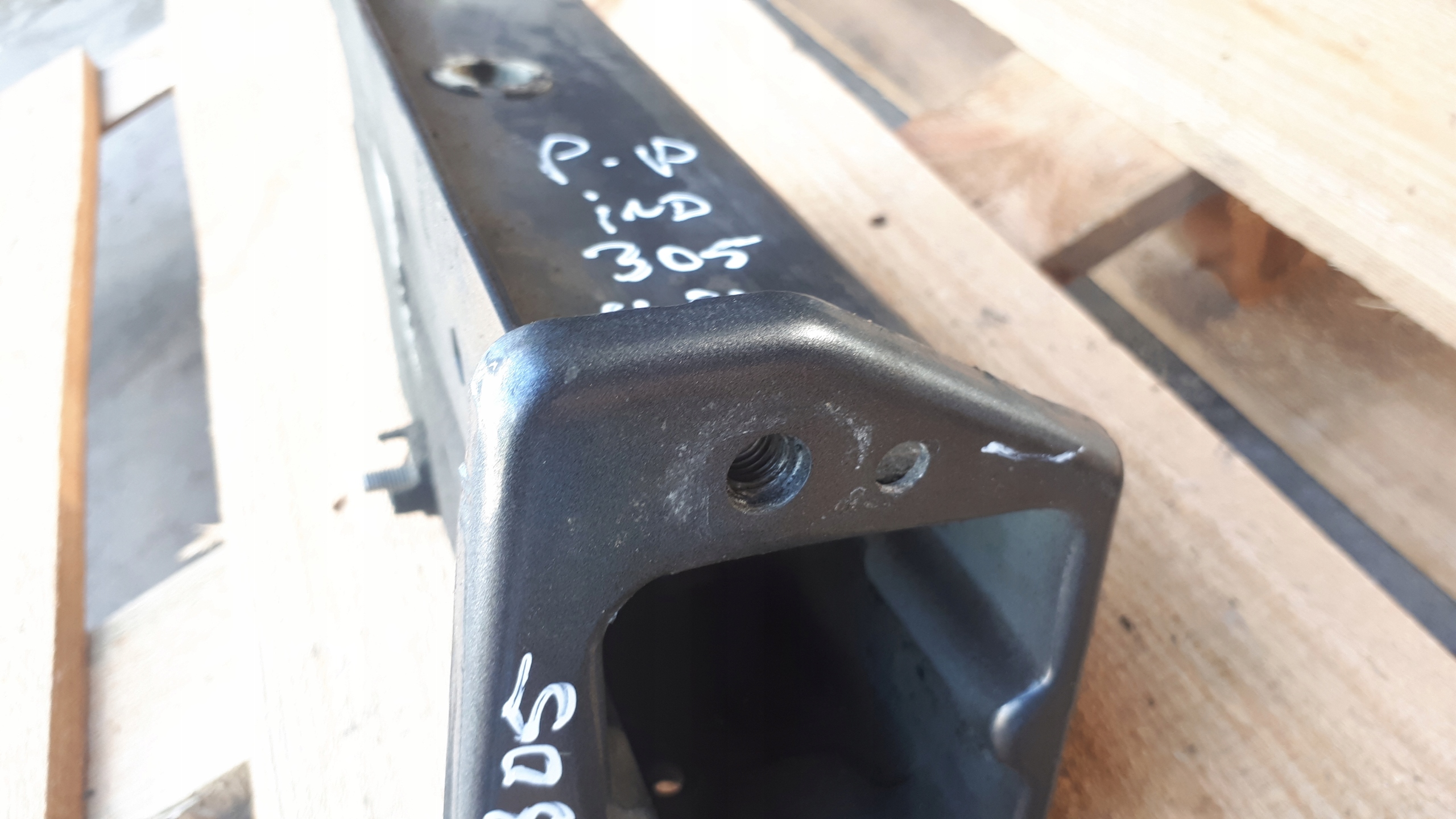 S4 B8 A4 LIFT quarter right right front pipe end LX7R