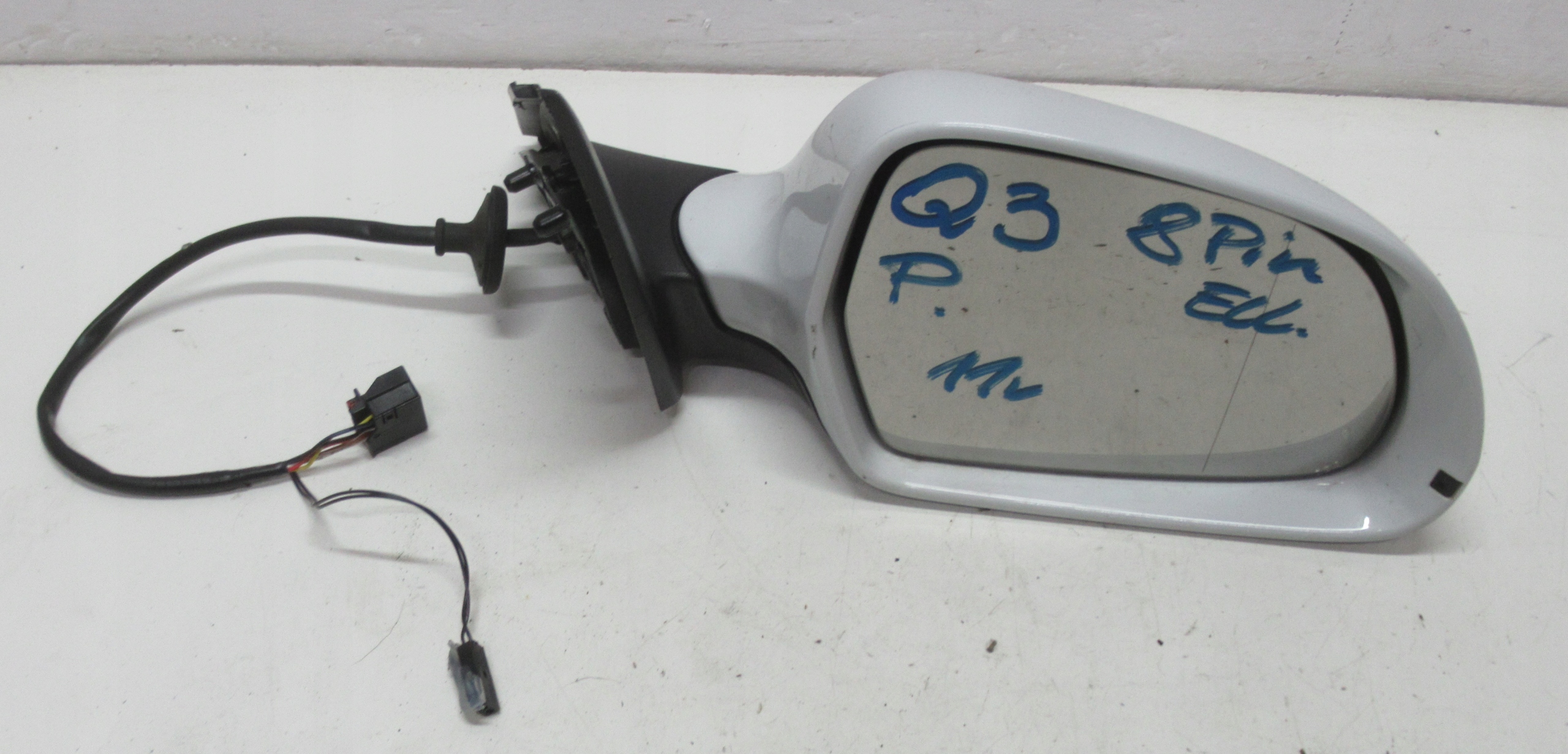 AUDI Q3 11R mirror right 8 PIN