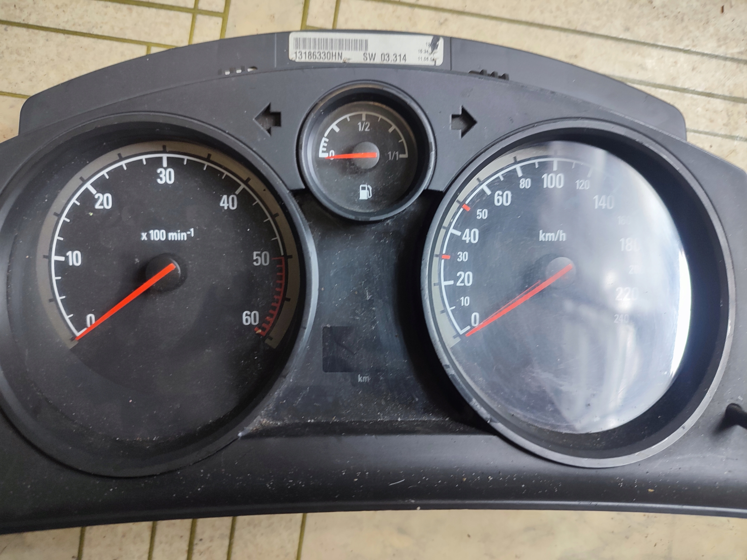 dials dials OPEL ASTRA H III DIESEL 13186330HN