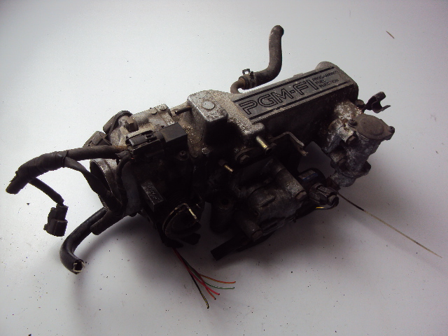 ВПУСКНИЙ КОЛЕКТОР ДРОСЕЛЬНОЇ ЗАСЛІНКИ HONDA PRELUDE 2.0 V 95