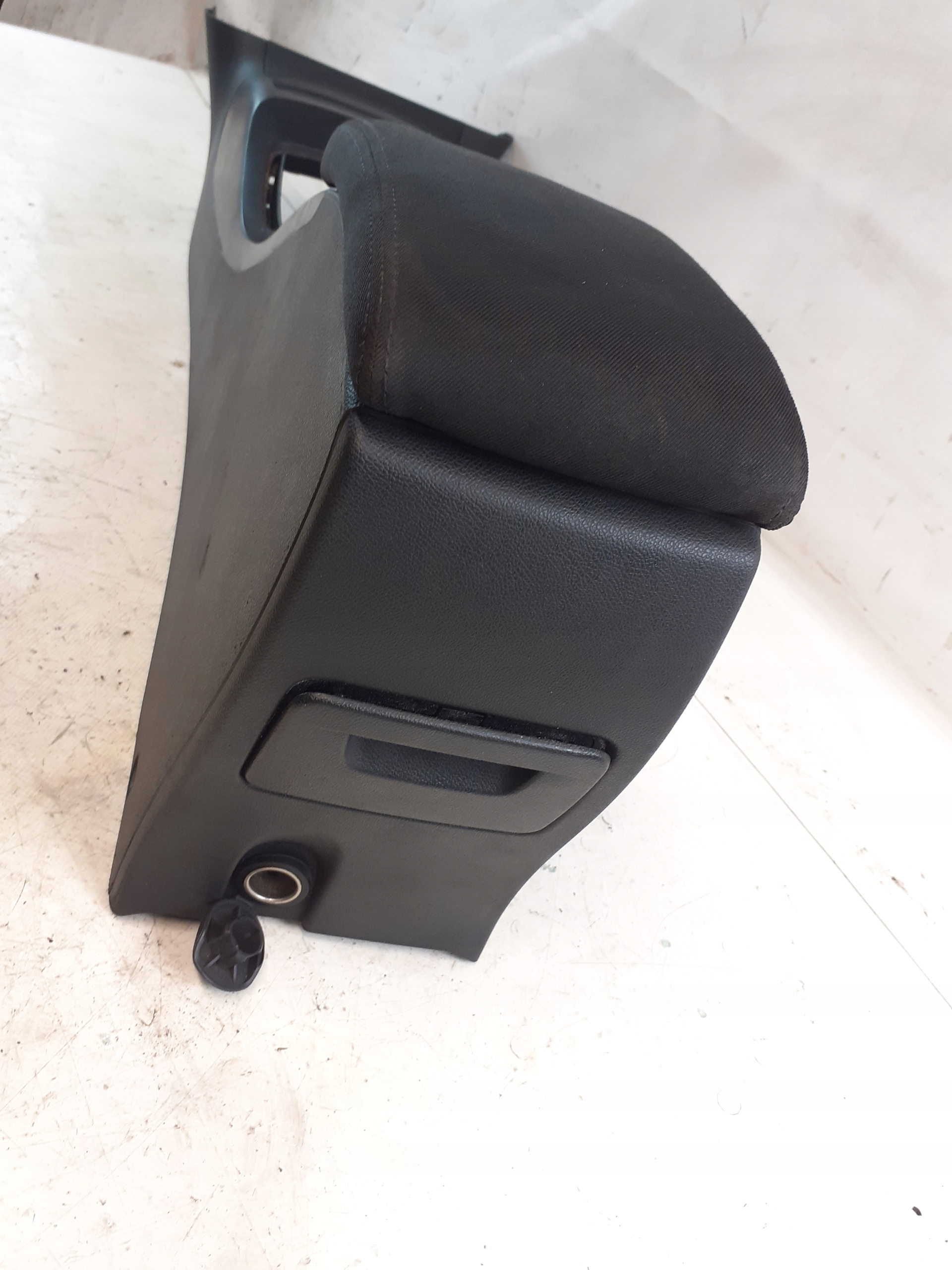 TUNEL central armrest RENAULT LAGUNA III