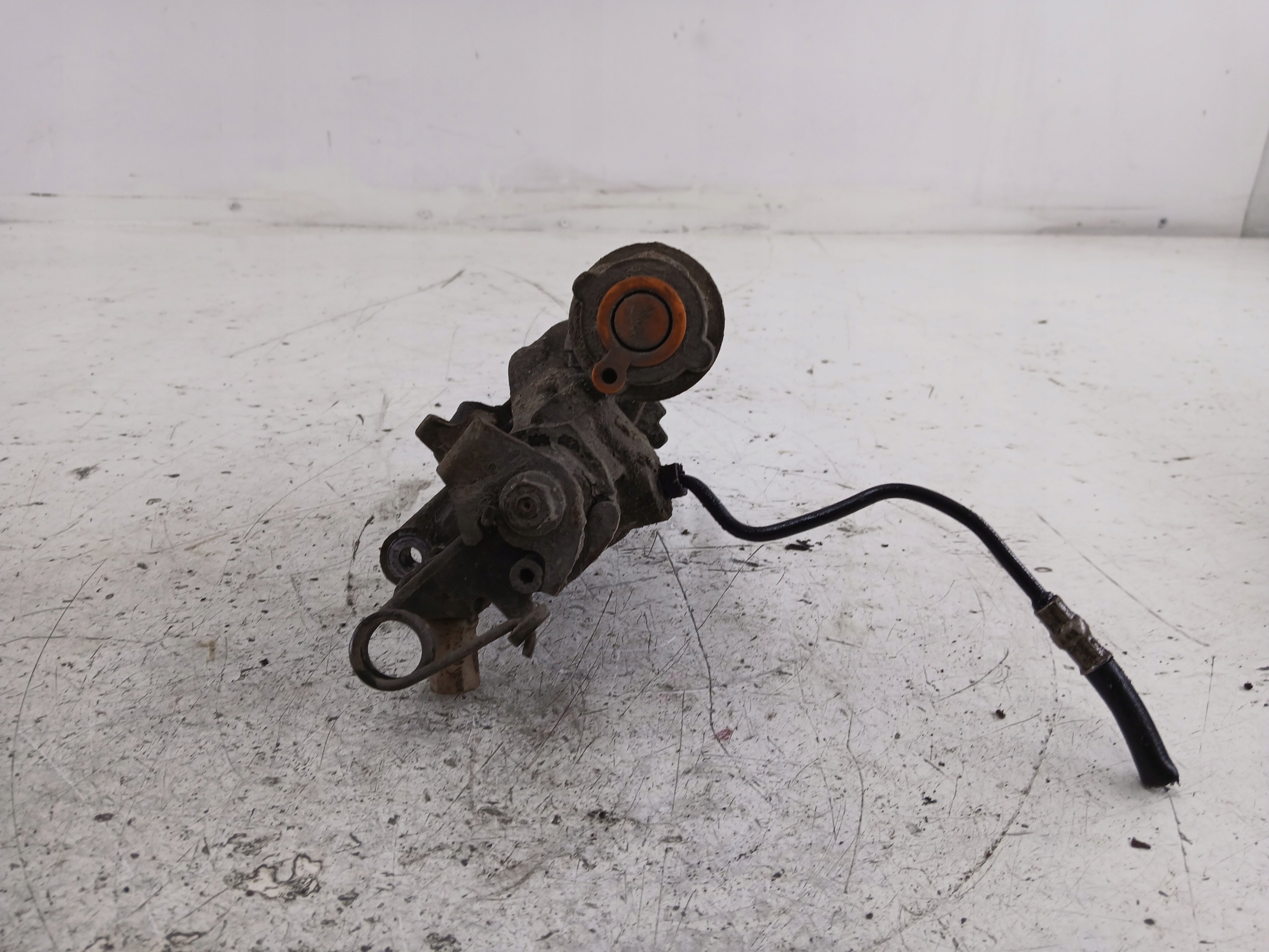 PEUGEOT 207 CC caliper brake left rear part