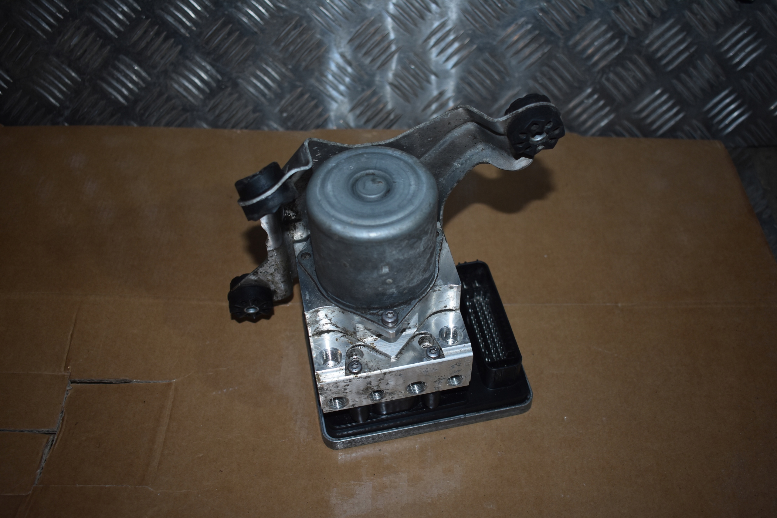 IDEALNY control unit pump ABS BMW G05 G06 X-DRIVE 1