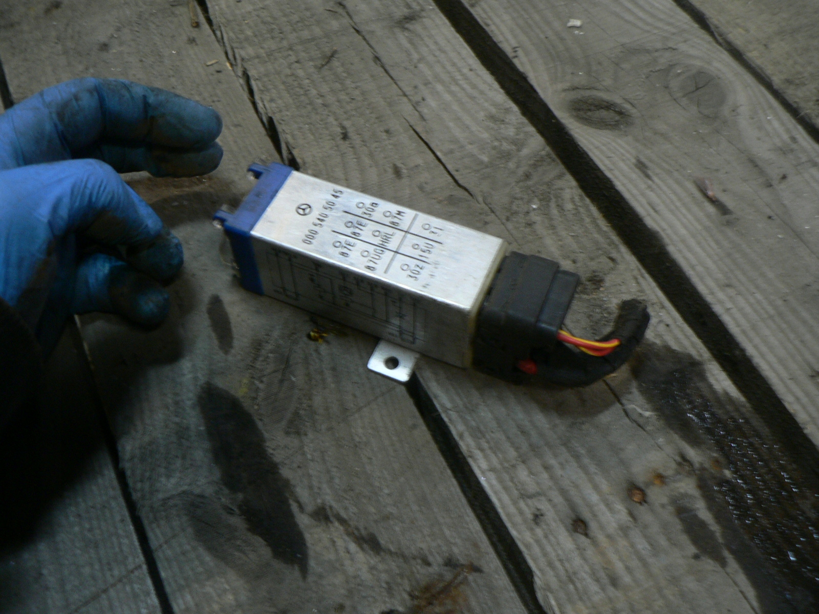 MERCEDES W202 реле 0005405045